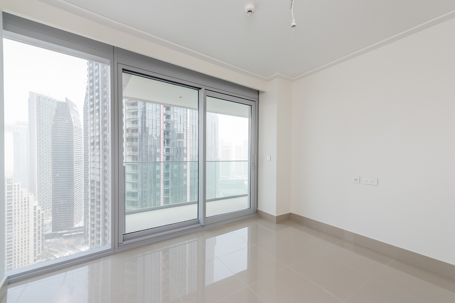 3 Bedrooms Apartment in Opera Grand