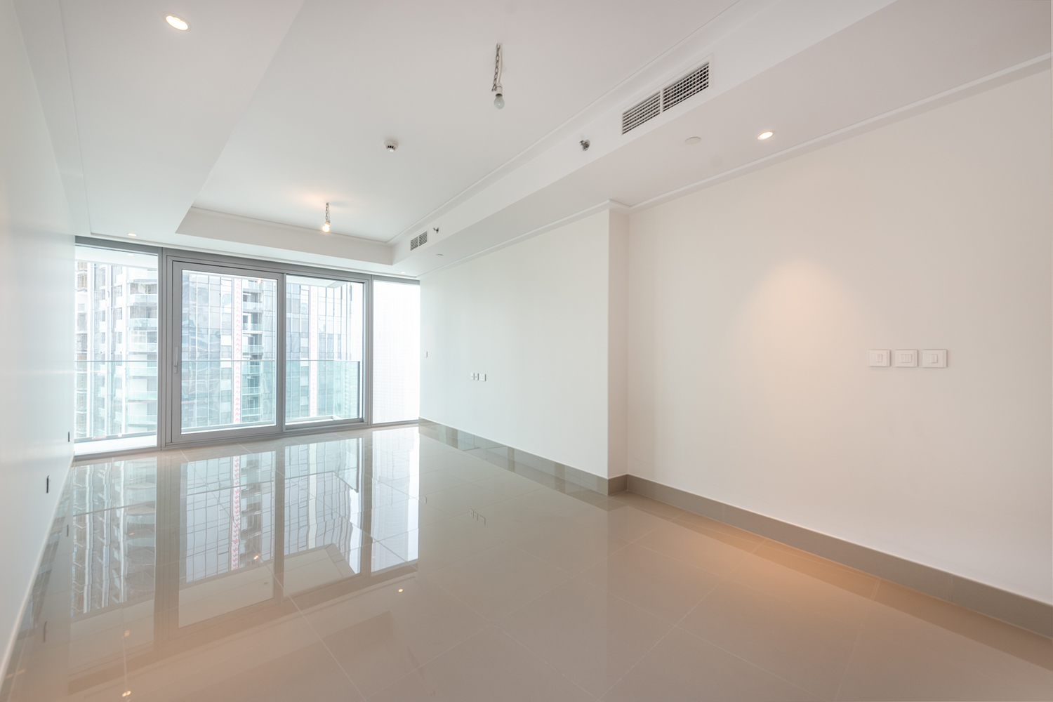 3 Bedrooms Apartment in Opera Grand