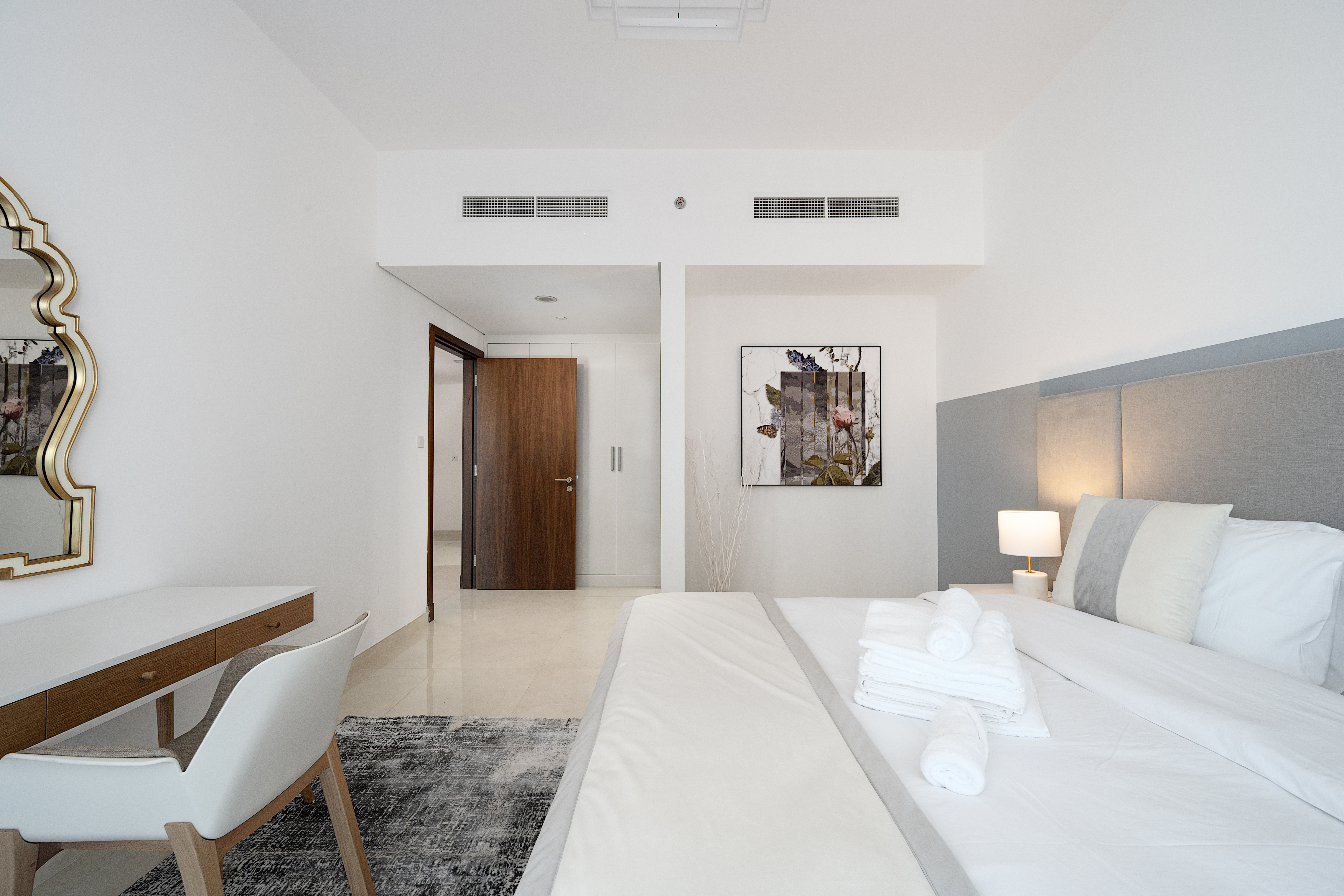 1 Bedroom Apartment in Waves Tower