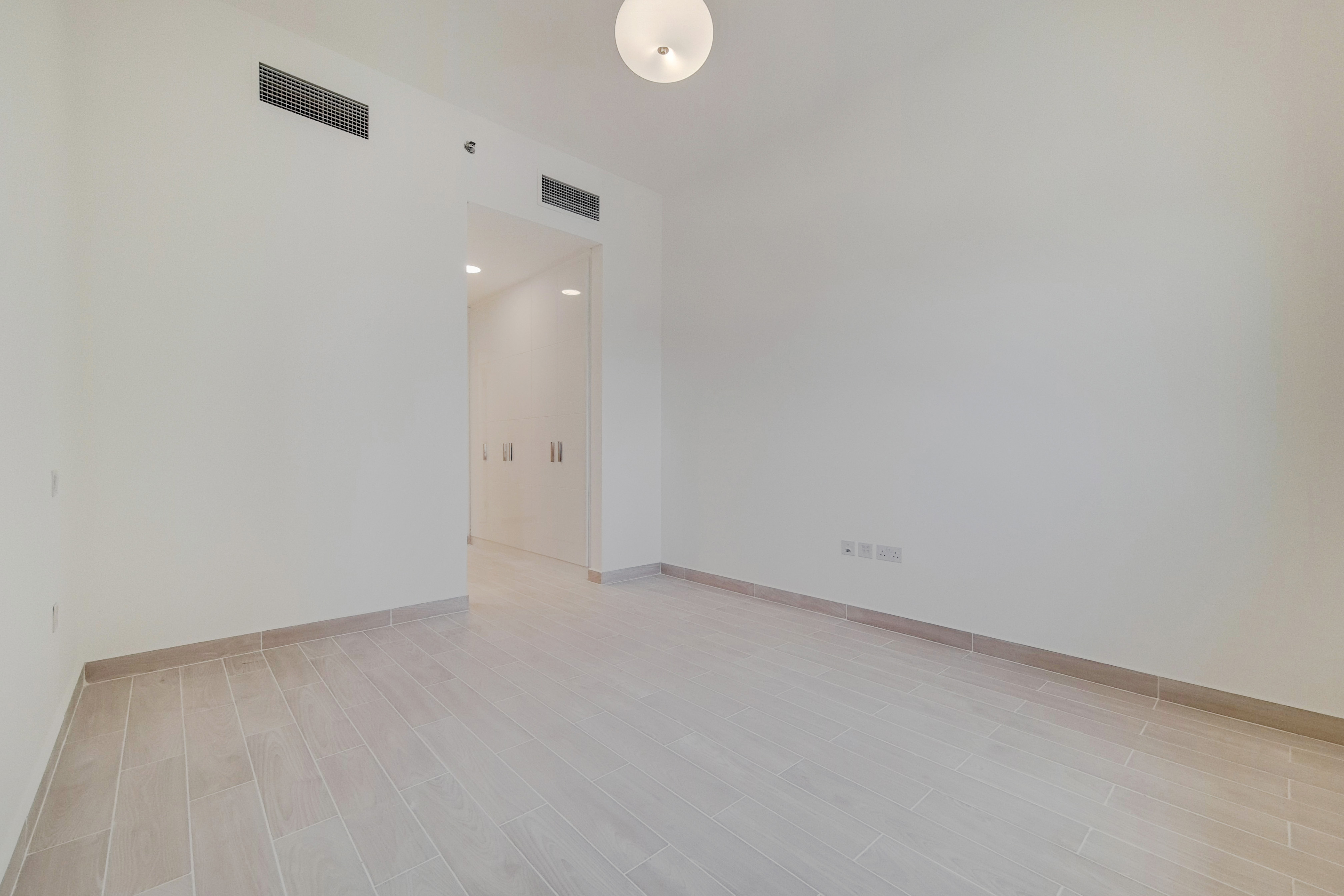 2 Bedrooms Apartment in Al Andalus Tower F