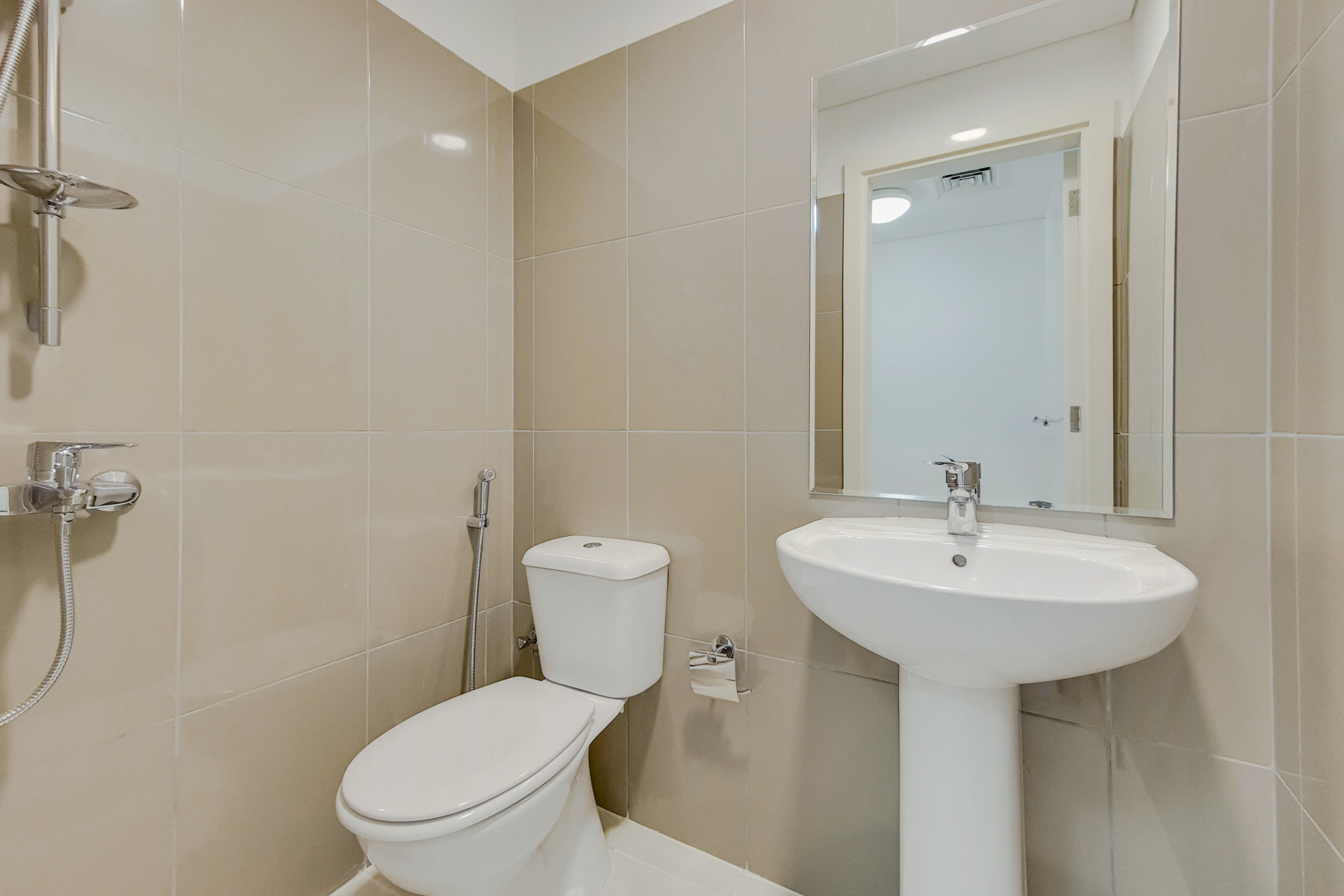 2 Bedrooms Apartment in Golf Promenade