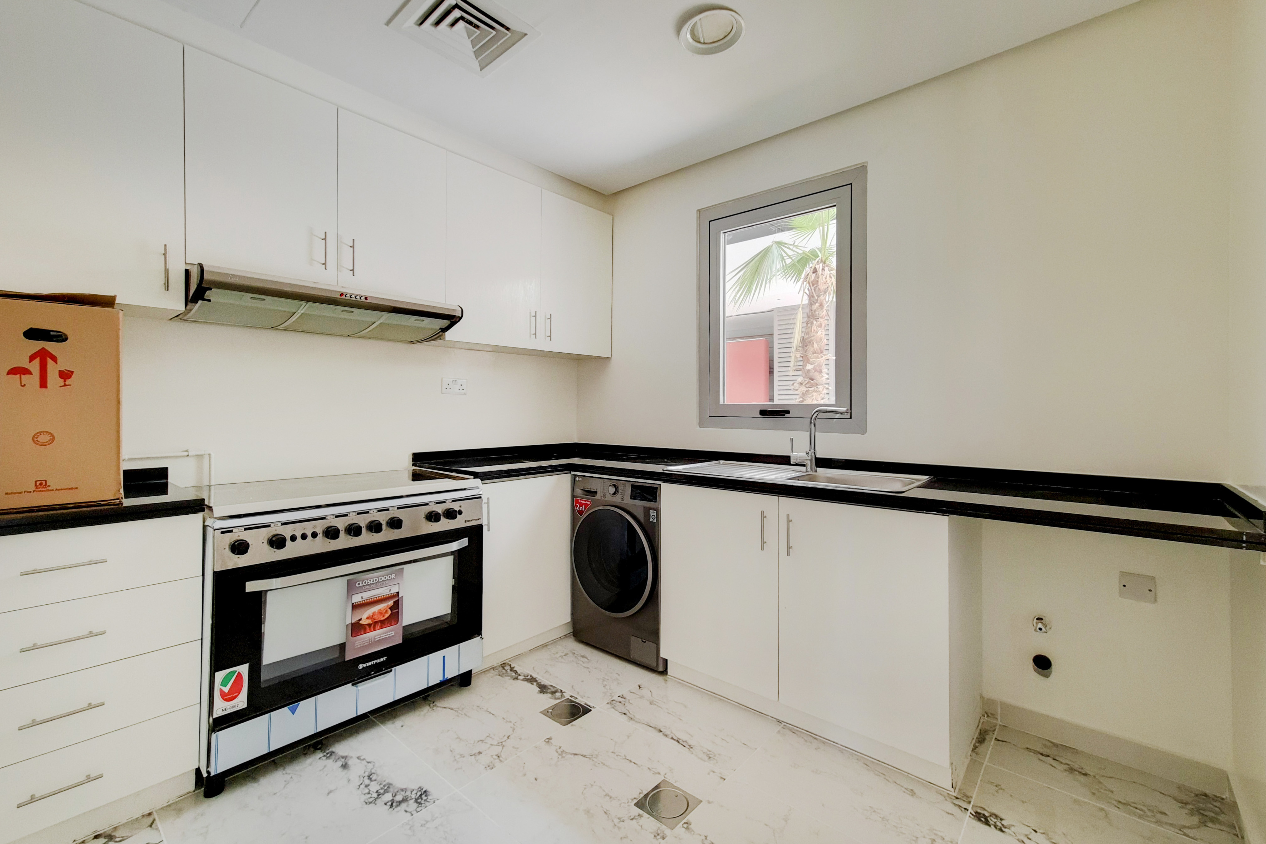 2 Bedrooms Apartment in Golf Promenade