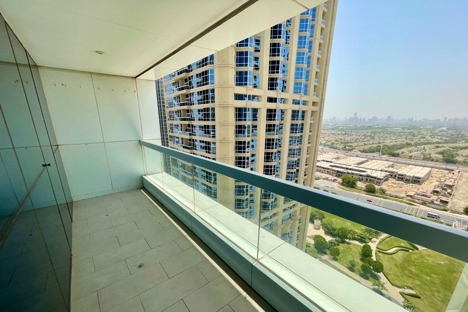 2 Bedrooms Apartment in Saba Tower 3