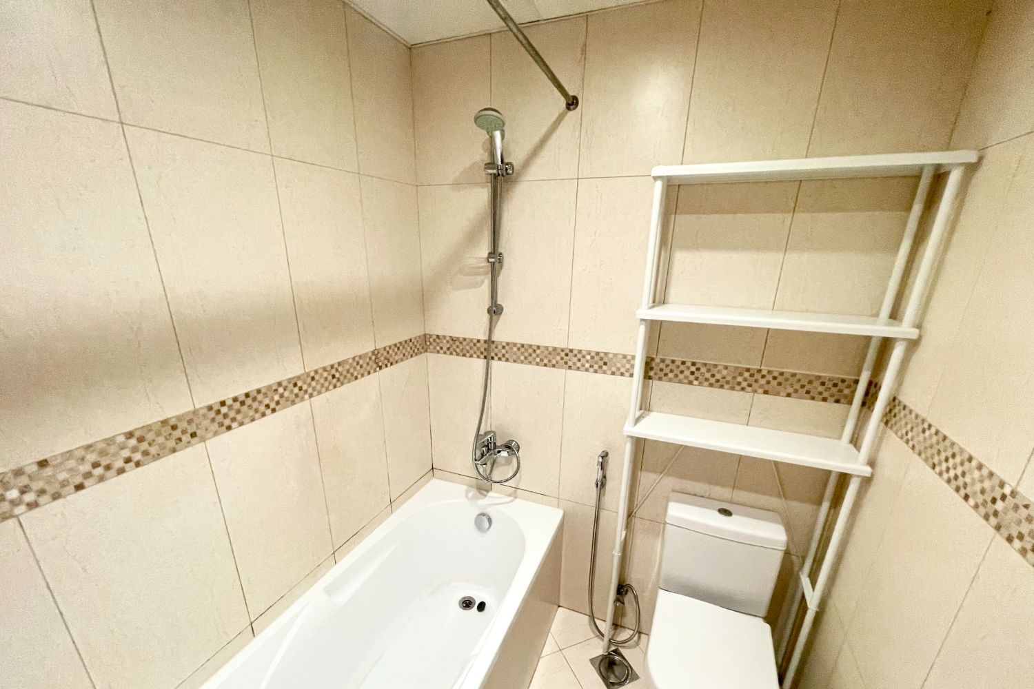 2 Bedrooms Apartment in Saba Tower 3