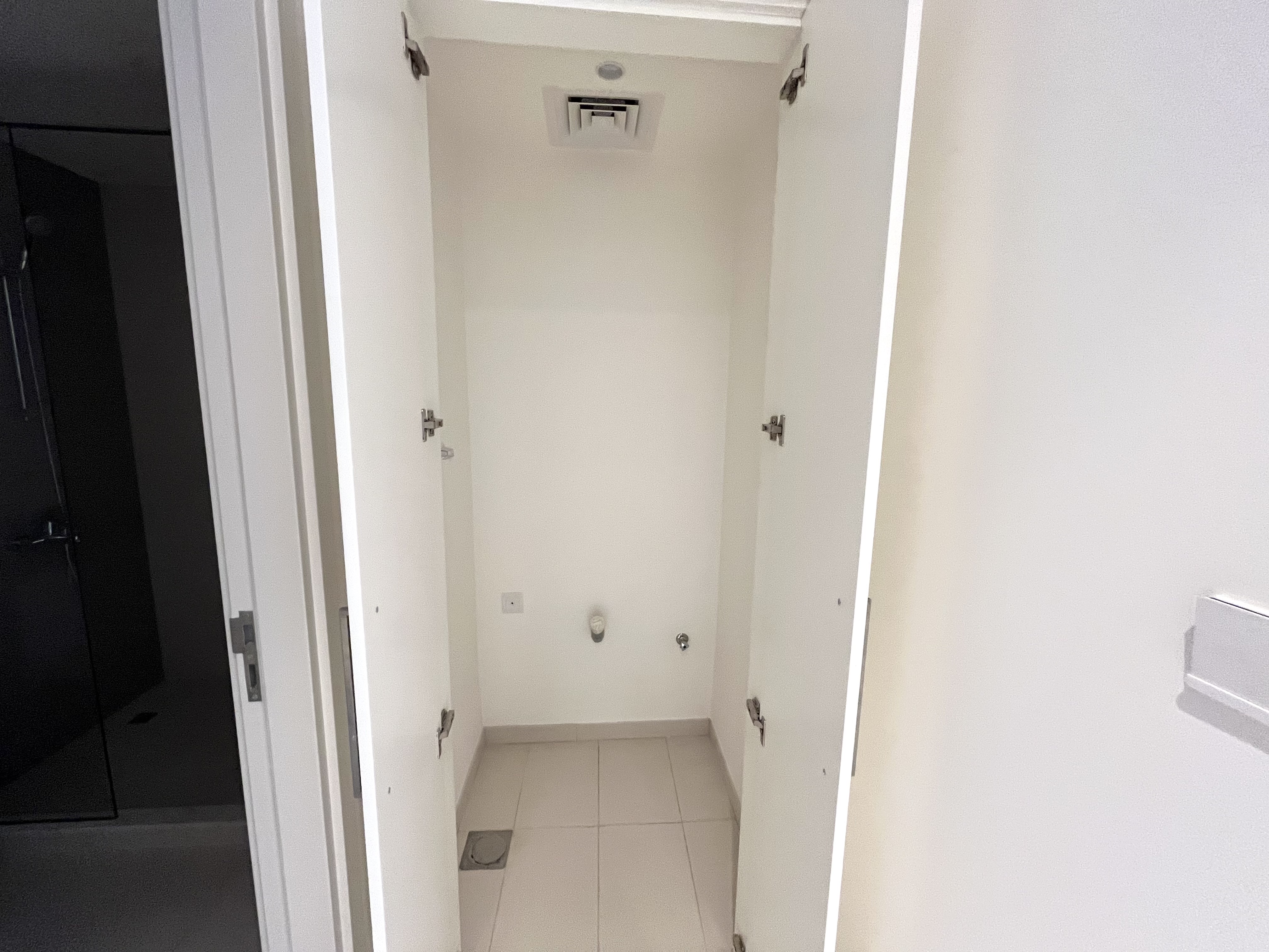 1 Bedroom Apartment in Park Ridge Tower C