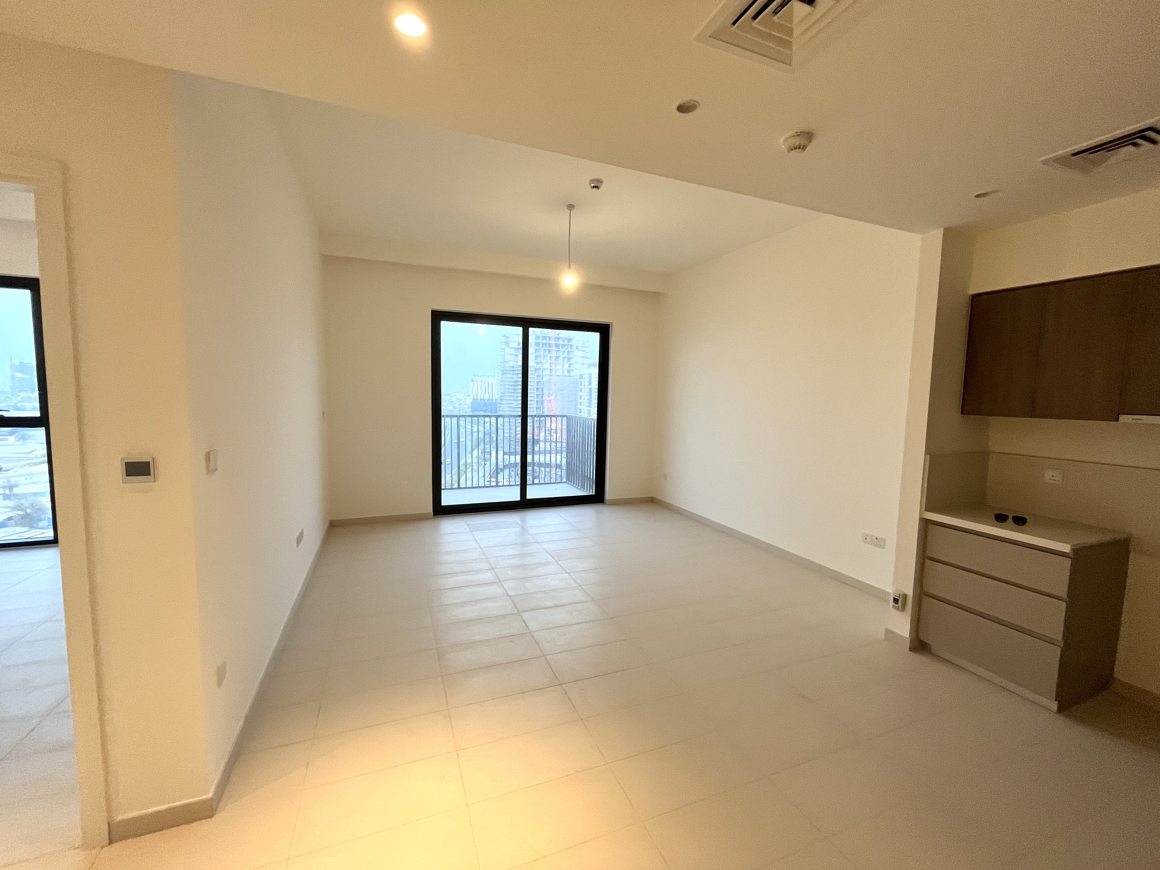 1 Bedroom Apartment in Park Ridge Tower C