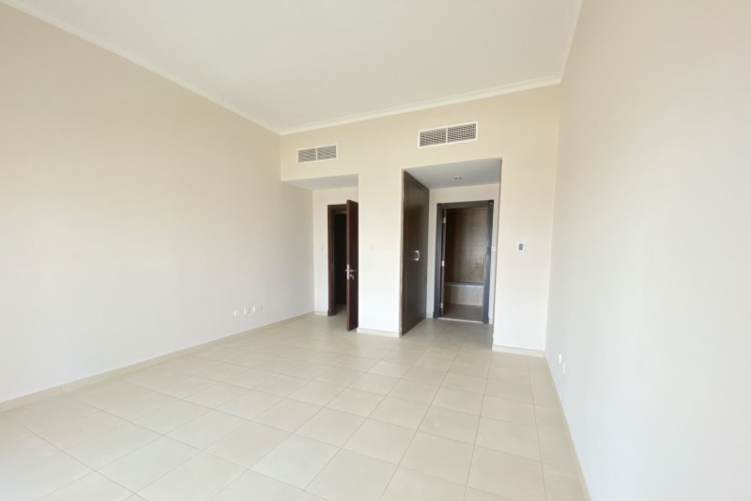 2 Bedrooms Apartment in Ritaj H