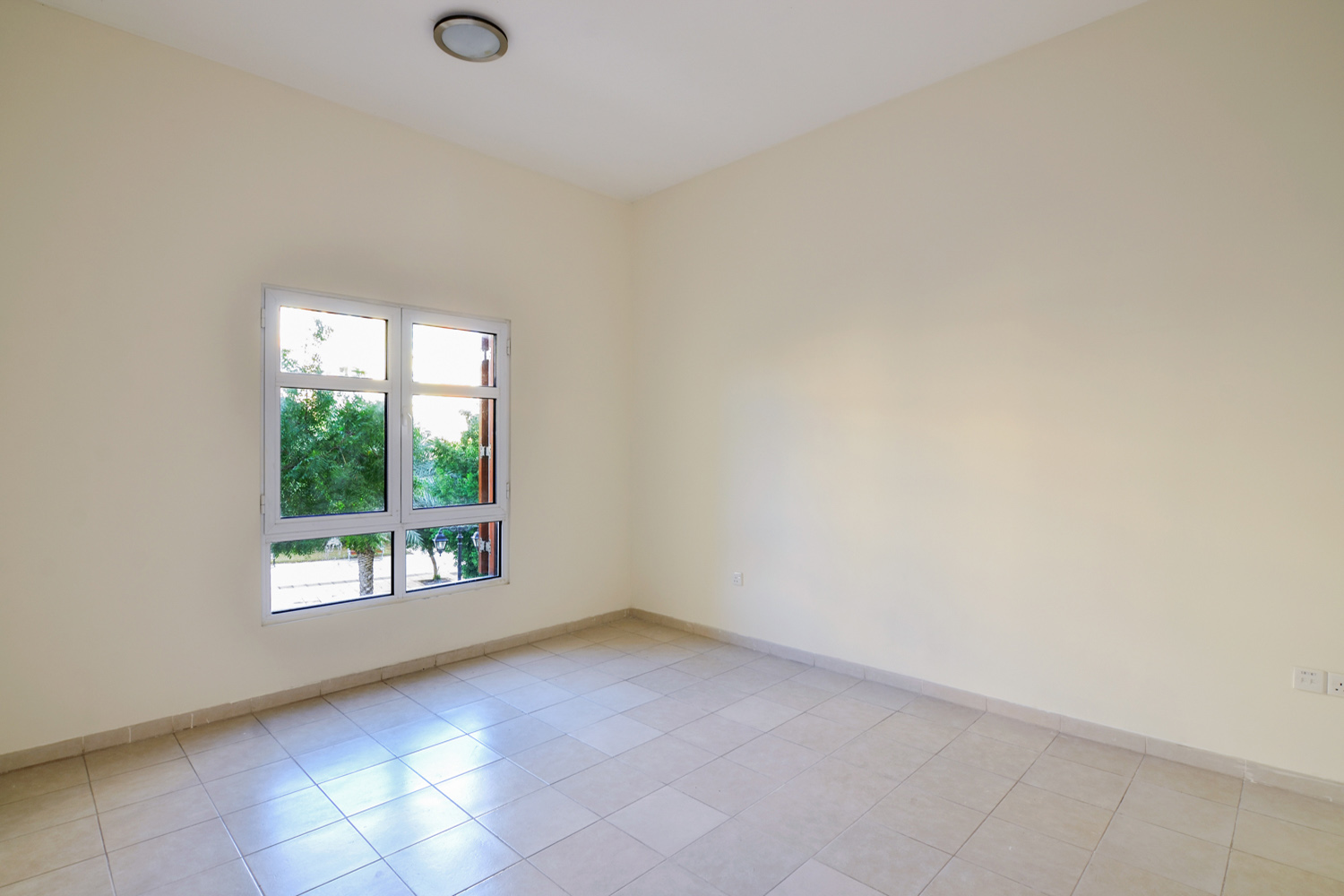 1 Bedroom Apartment in Building 38 to Building 107