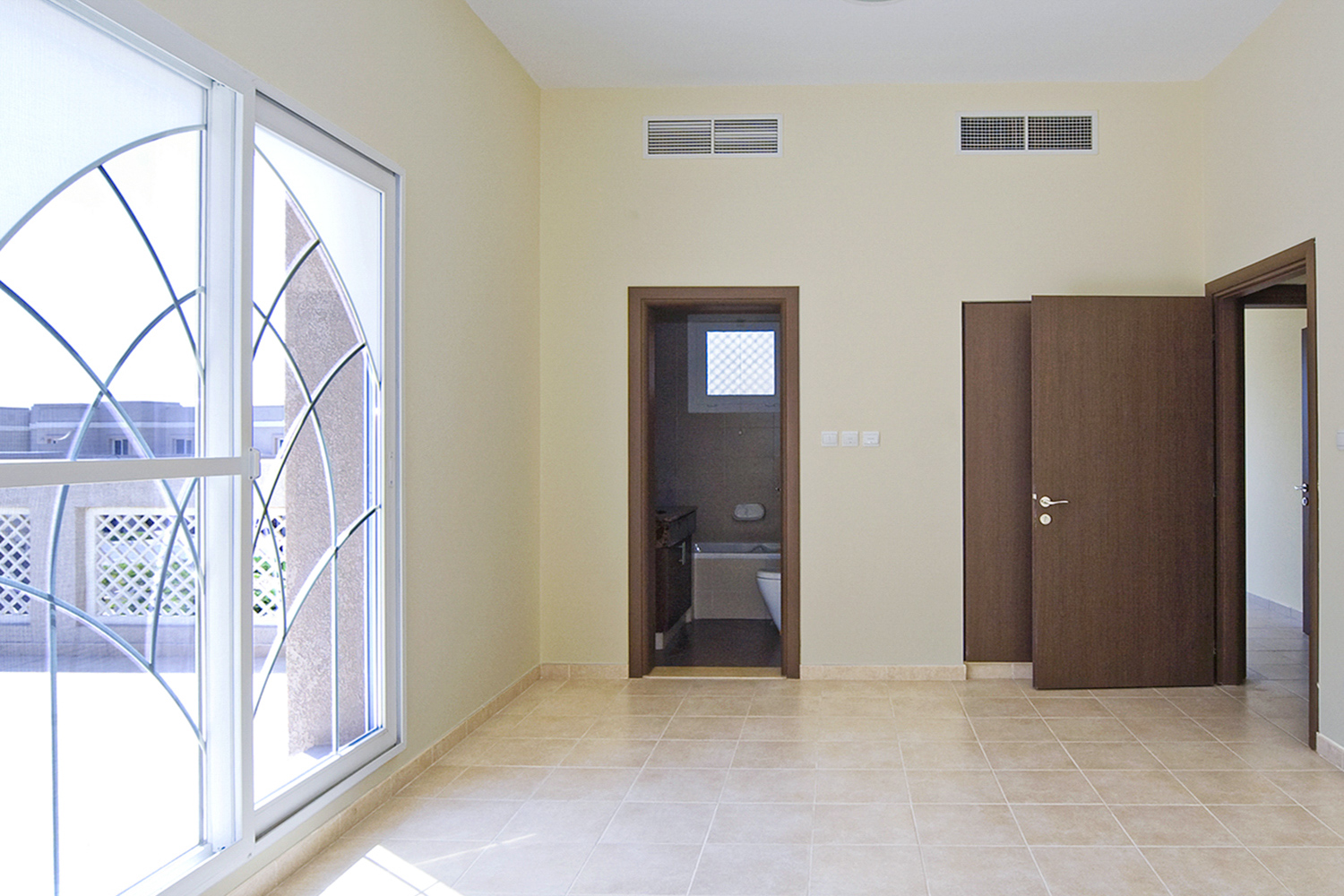5 Bedrooms Townhouse in Cedre Villas