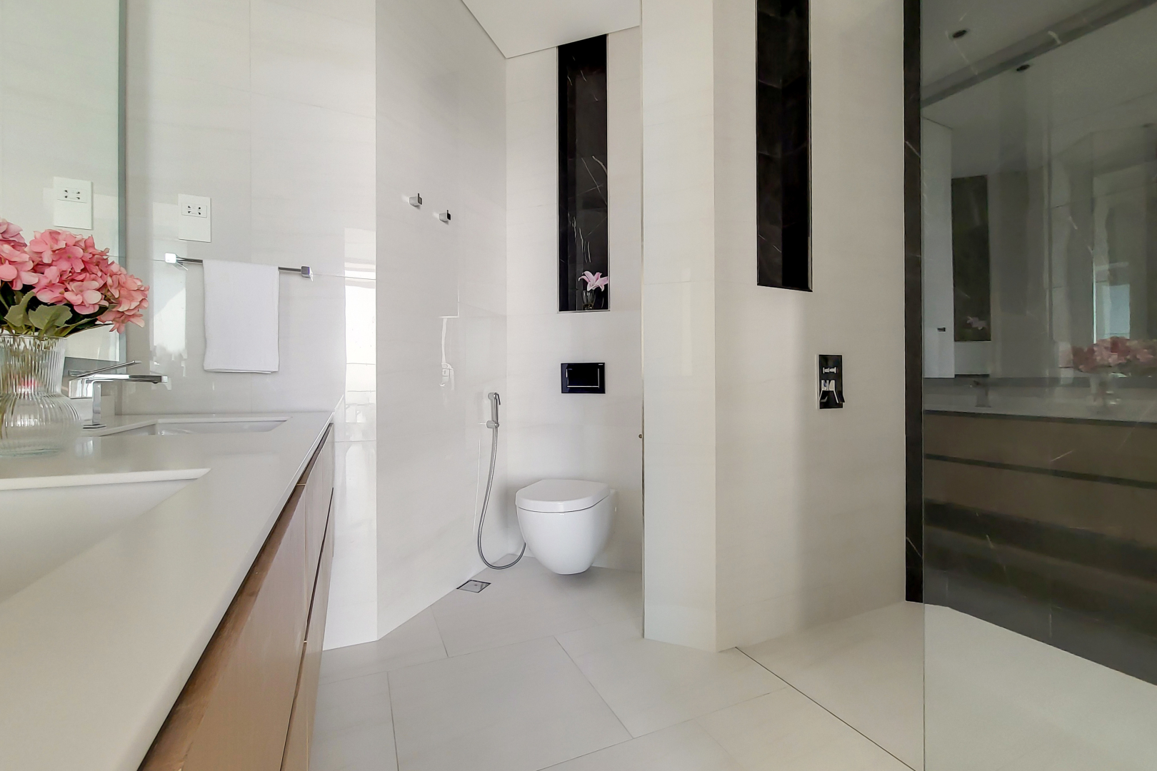 1 Bedroom Duplex in SLS Dubai Hotel & Residences