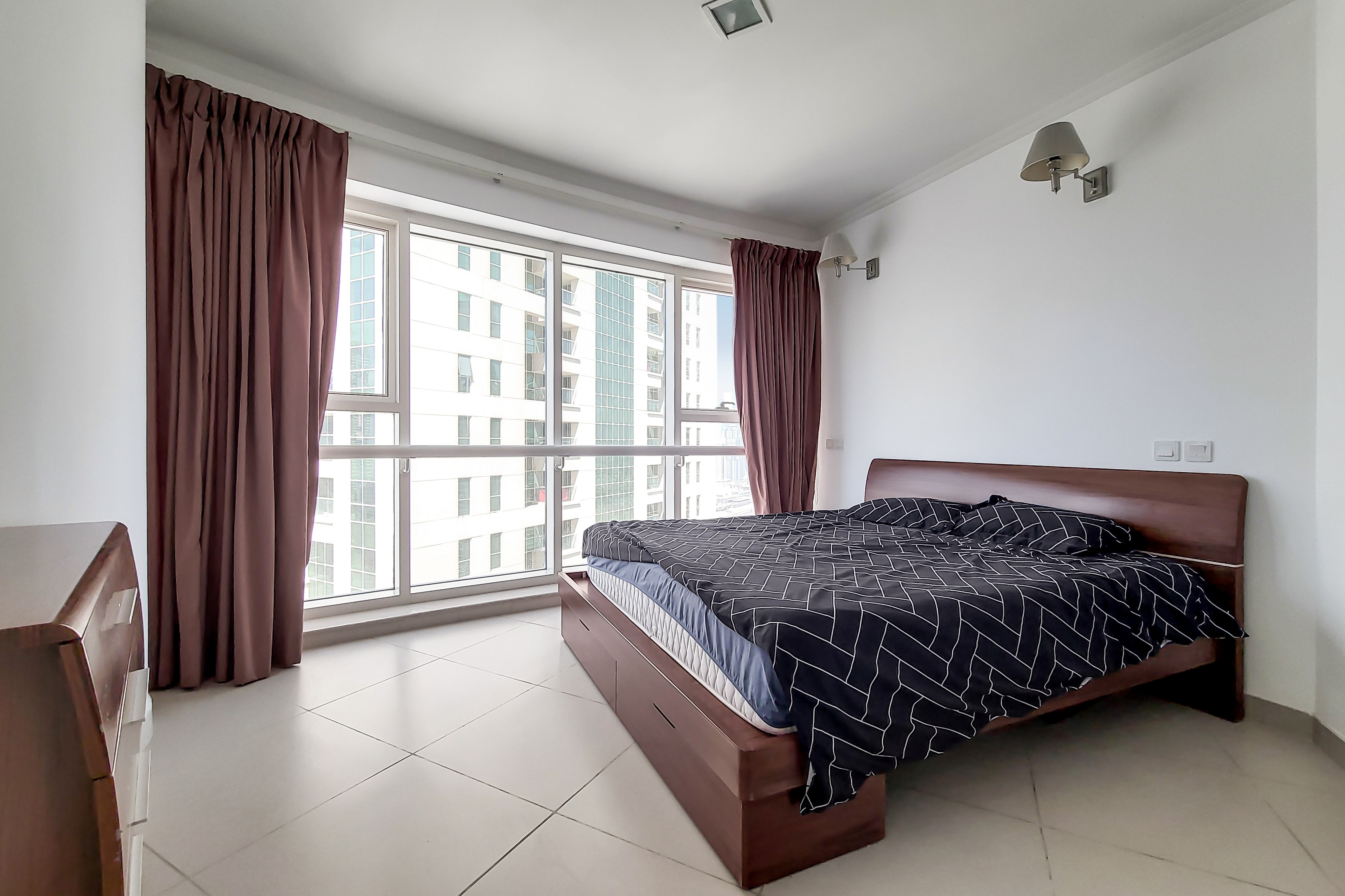 1 Bedroom Apartment in Goldcrest Executive