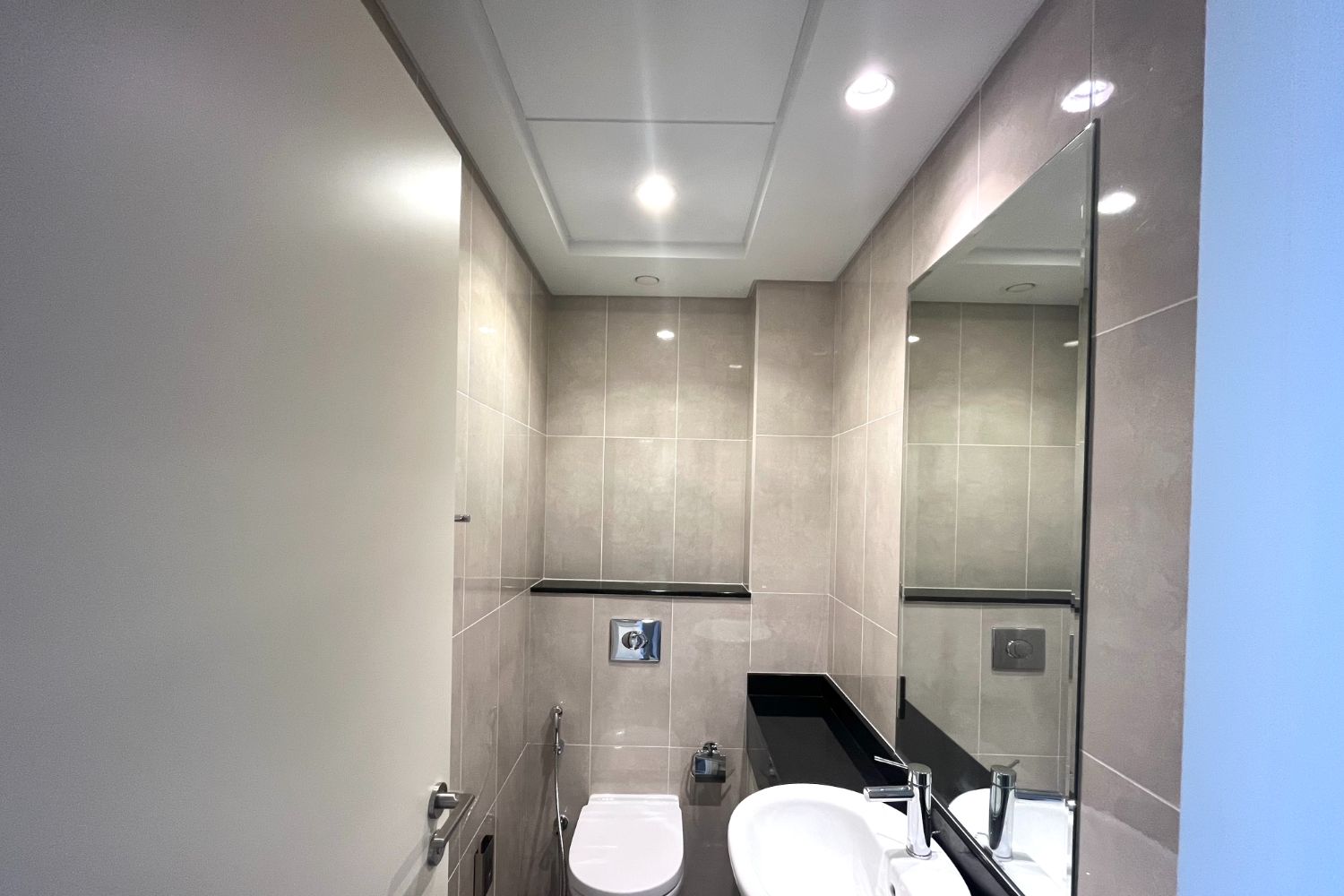 1 Bedroom Apartment in Artesia C