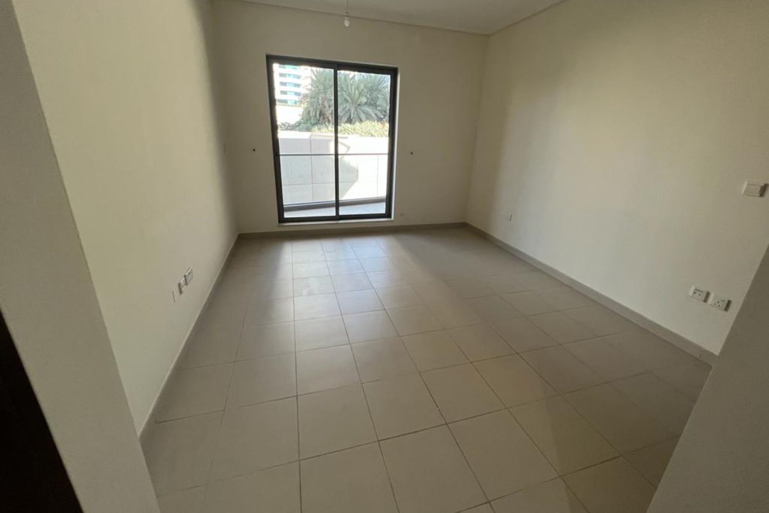 2 Bedrooms Apartment in South Ridge 4