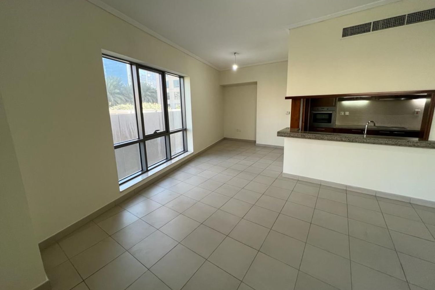 2 Bedrooms Apartment in South Ridge 4