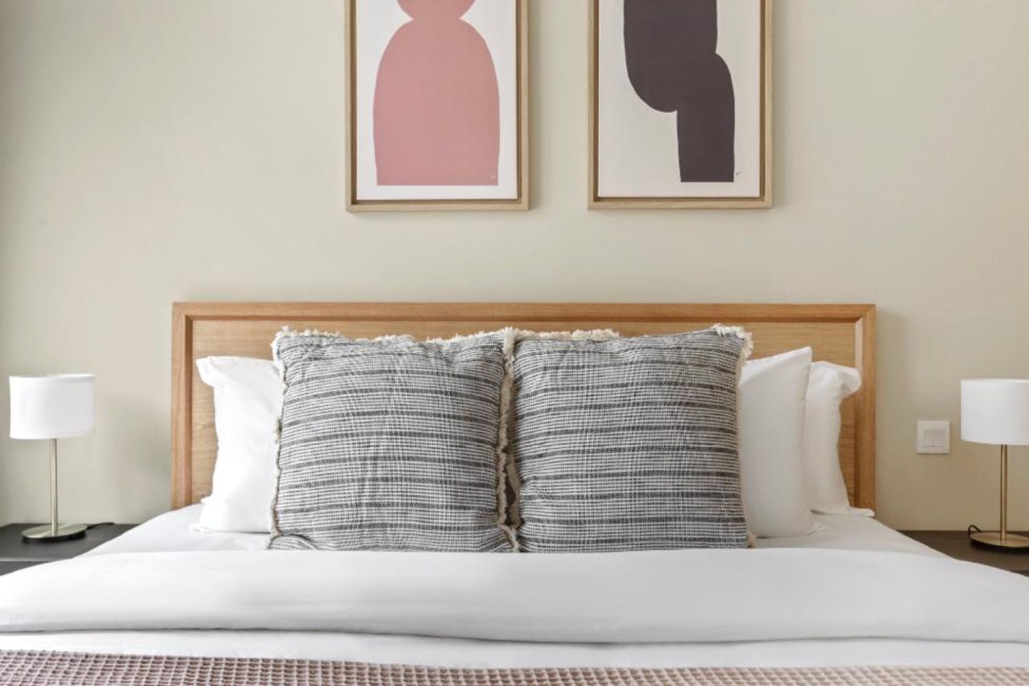 1 Bedroom Apartment in Bellevue Tower 1