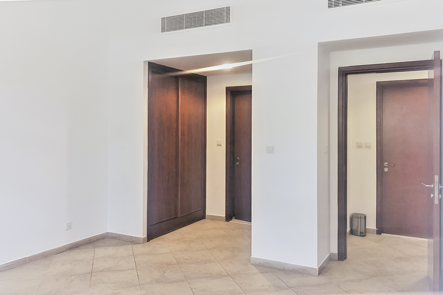 2 Bedrooms Apartment in Marlowe House 2