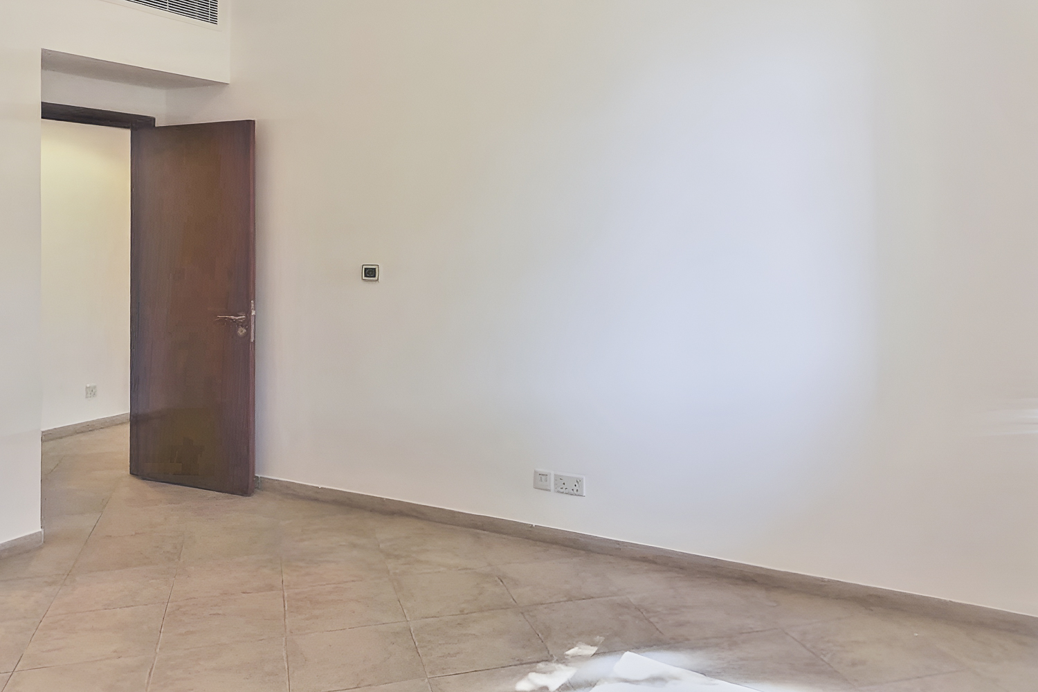 2 Bedrooms Apartment in Marlowe House 2