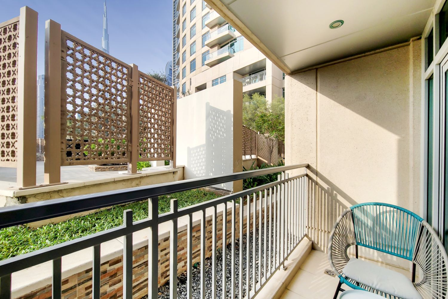 1 Bedroom Apartment in Burj Views podium