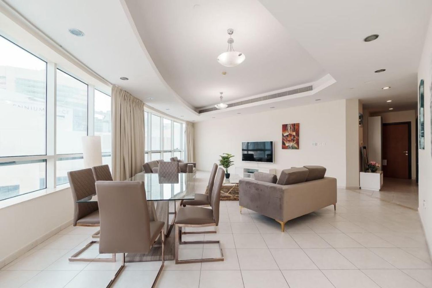 4 Bedrooms Apartment in Horizon Tower