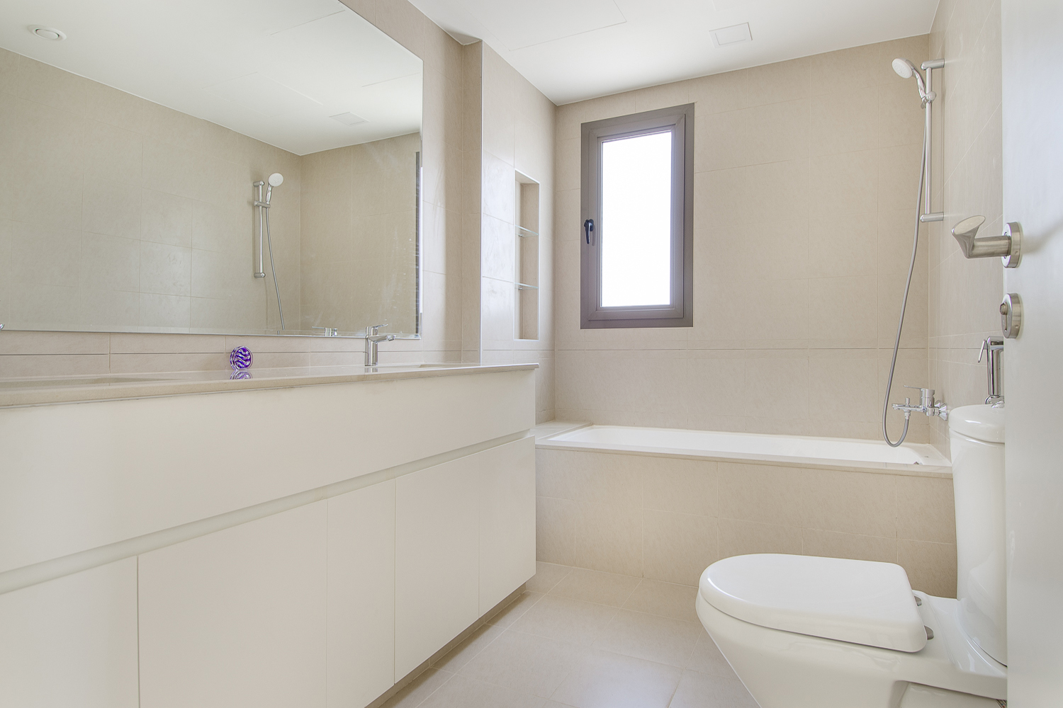4 Bedrooms Villa in Noor Townhouses