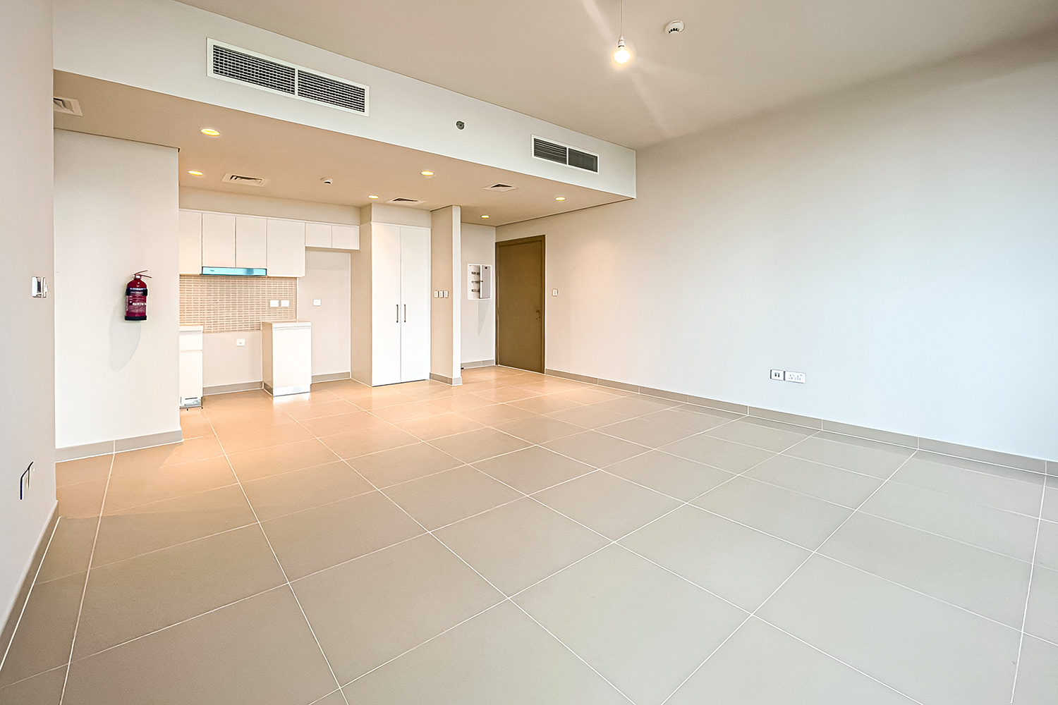 One Bedroom | Large Layout | Chiller Free