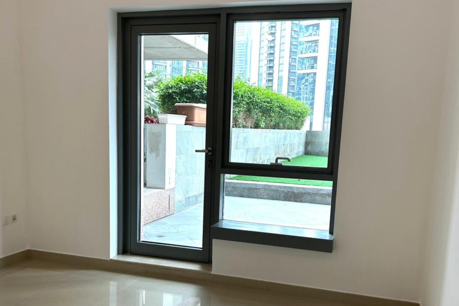 2 Bedrooms Apartment in 29 Burj Boulevard Tower 1