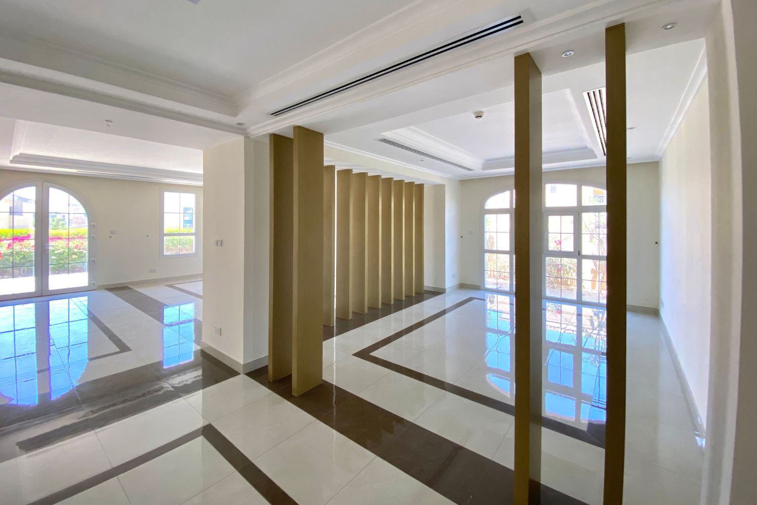 5 Bedrooms Villa in The Sundials