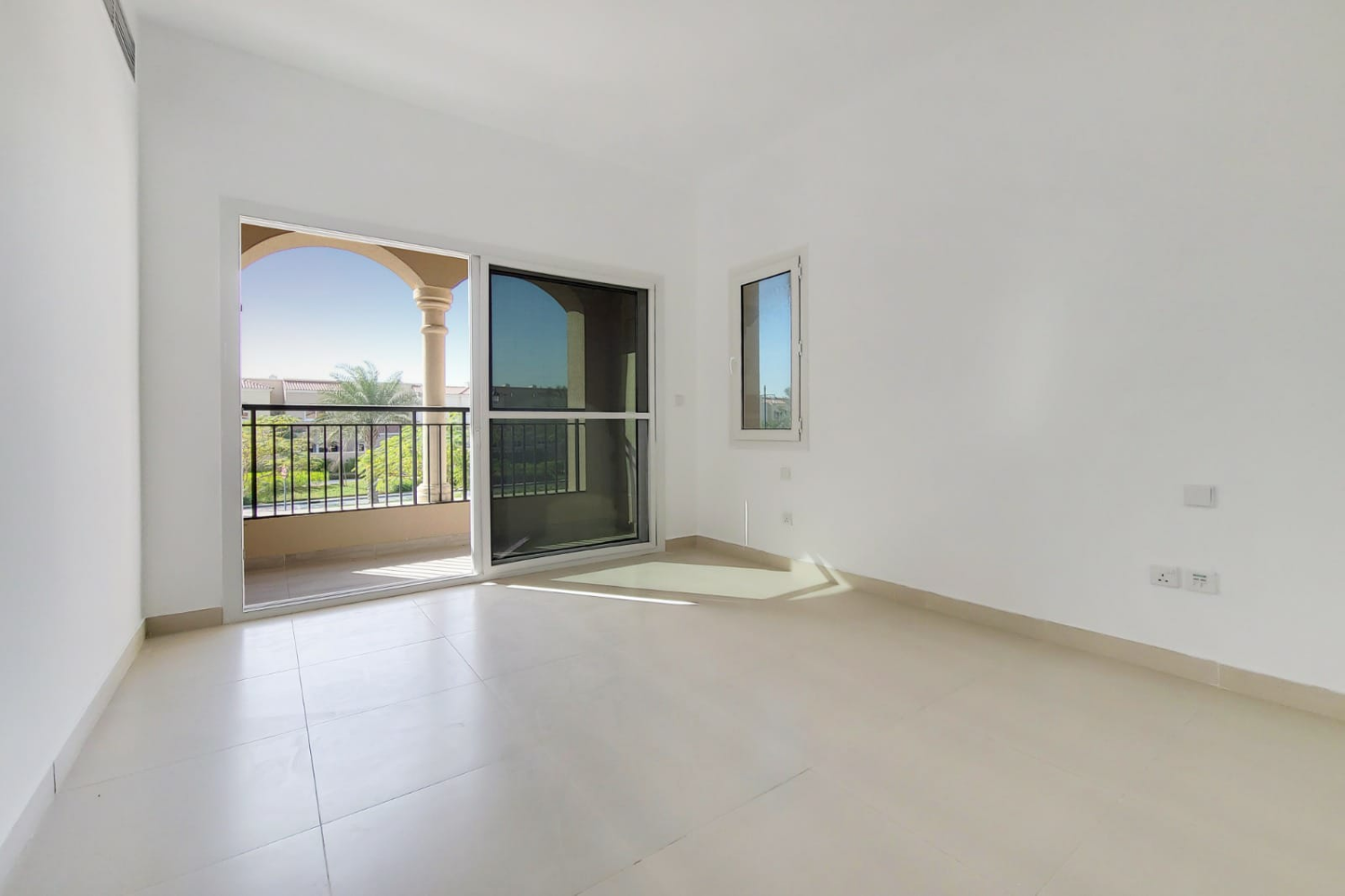 3 Bedrooms Villa in Bella Casa