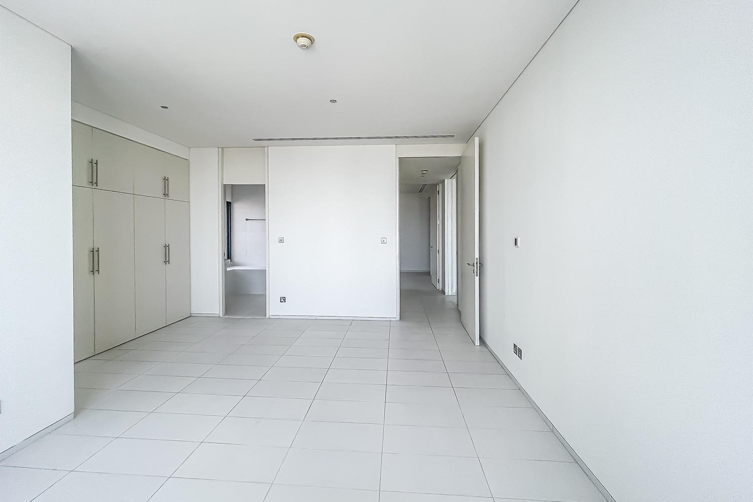2 Bedrooms Apartment in Index Tower