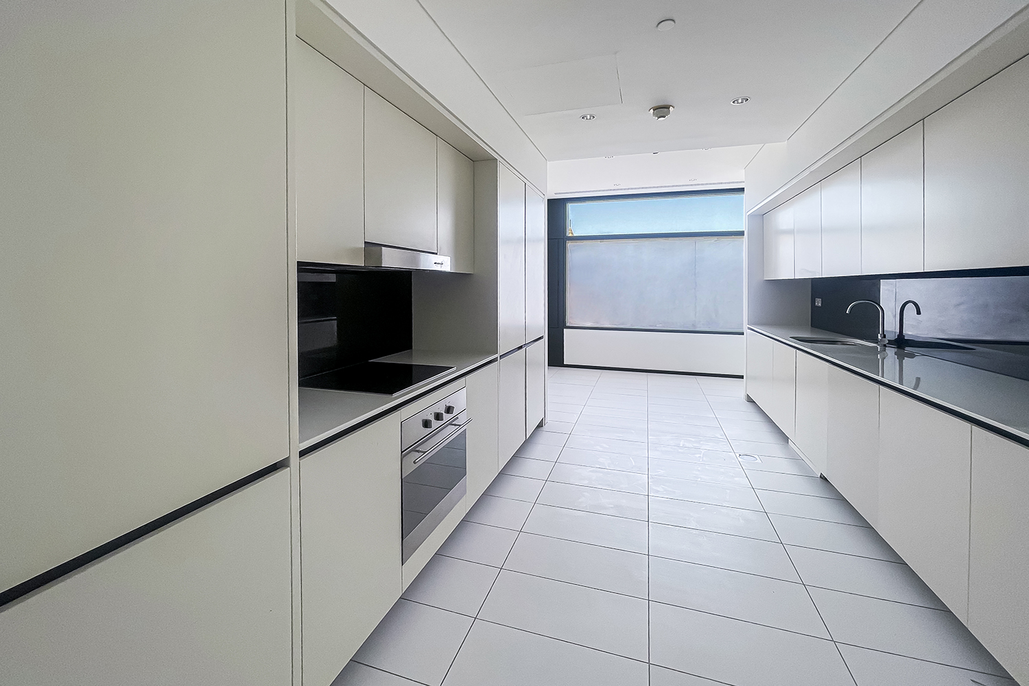 2 Bedrooms Apartment in Index Tower
