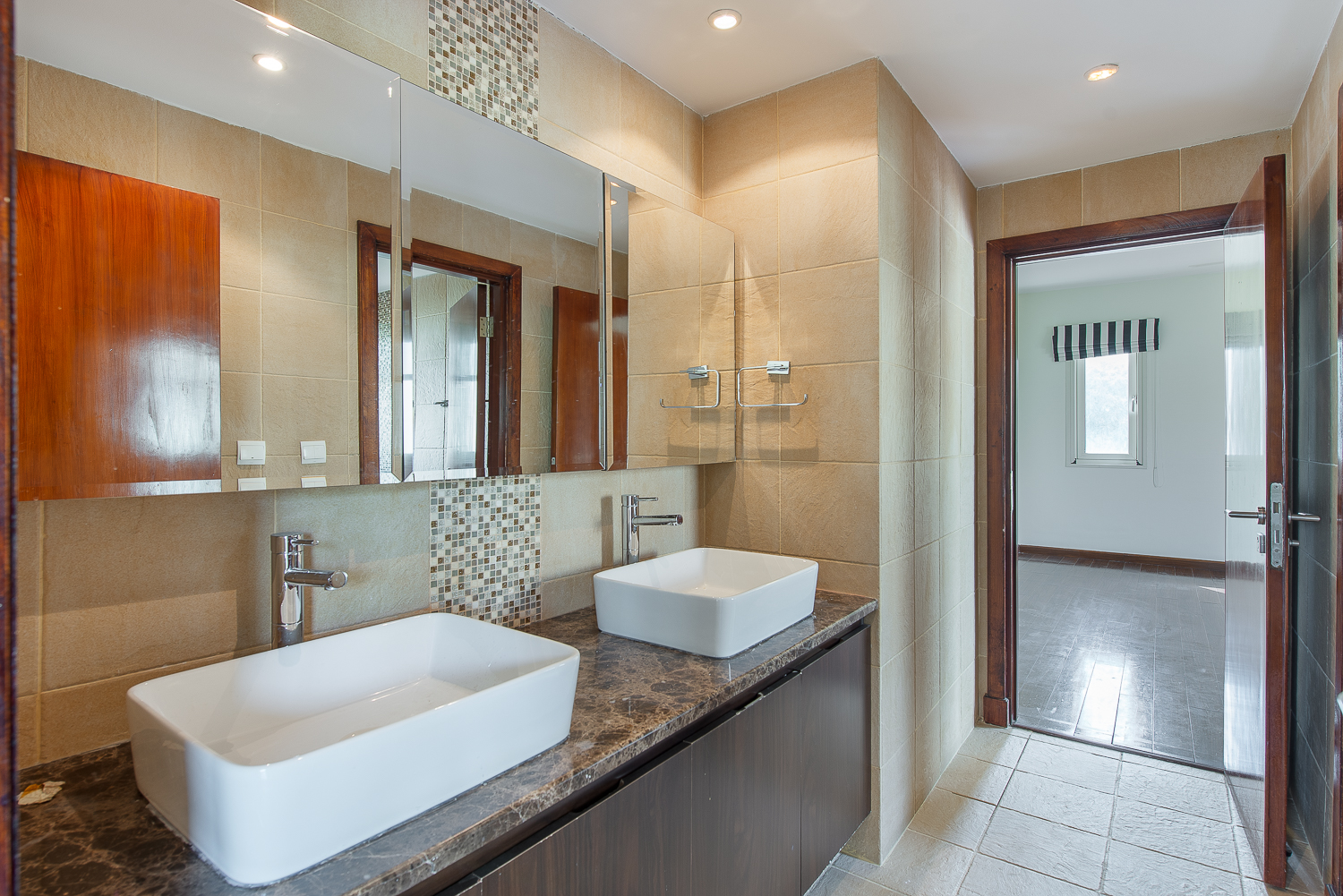 5 Bedrooms Villa in Saheel