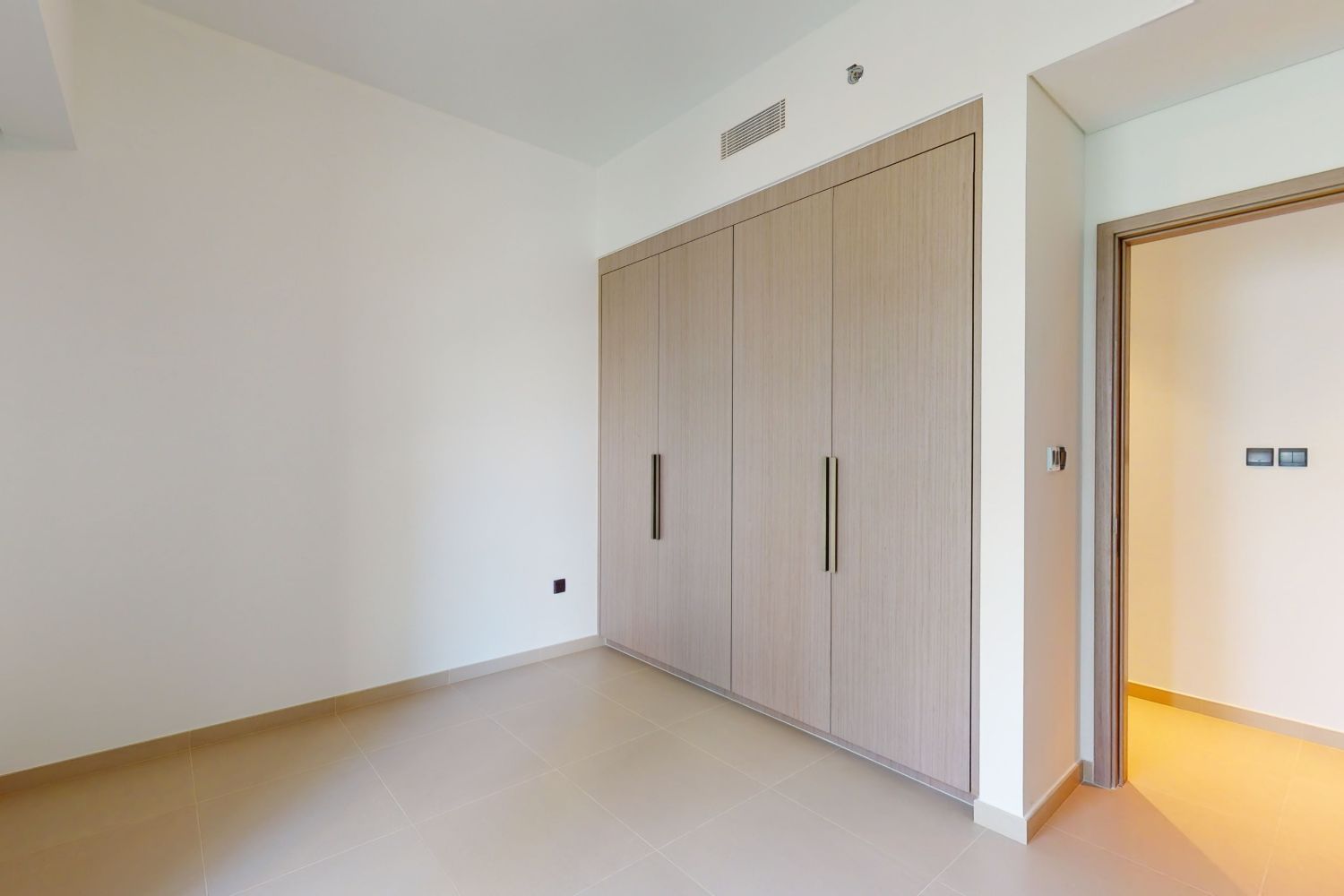 2 Bedrooms Apartment in Act Two