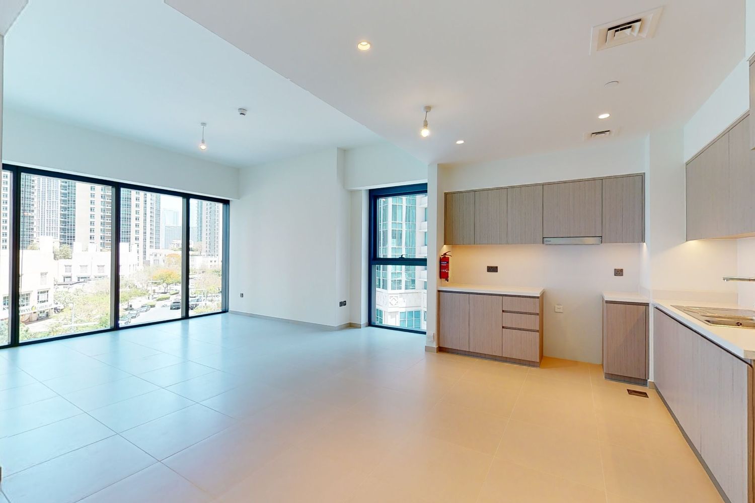 2 Bedrooms Apartment in Act Two