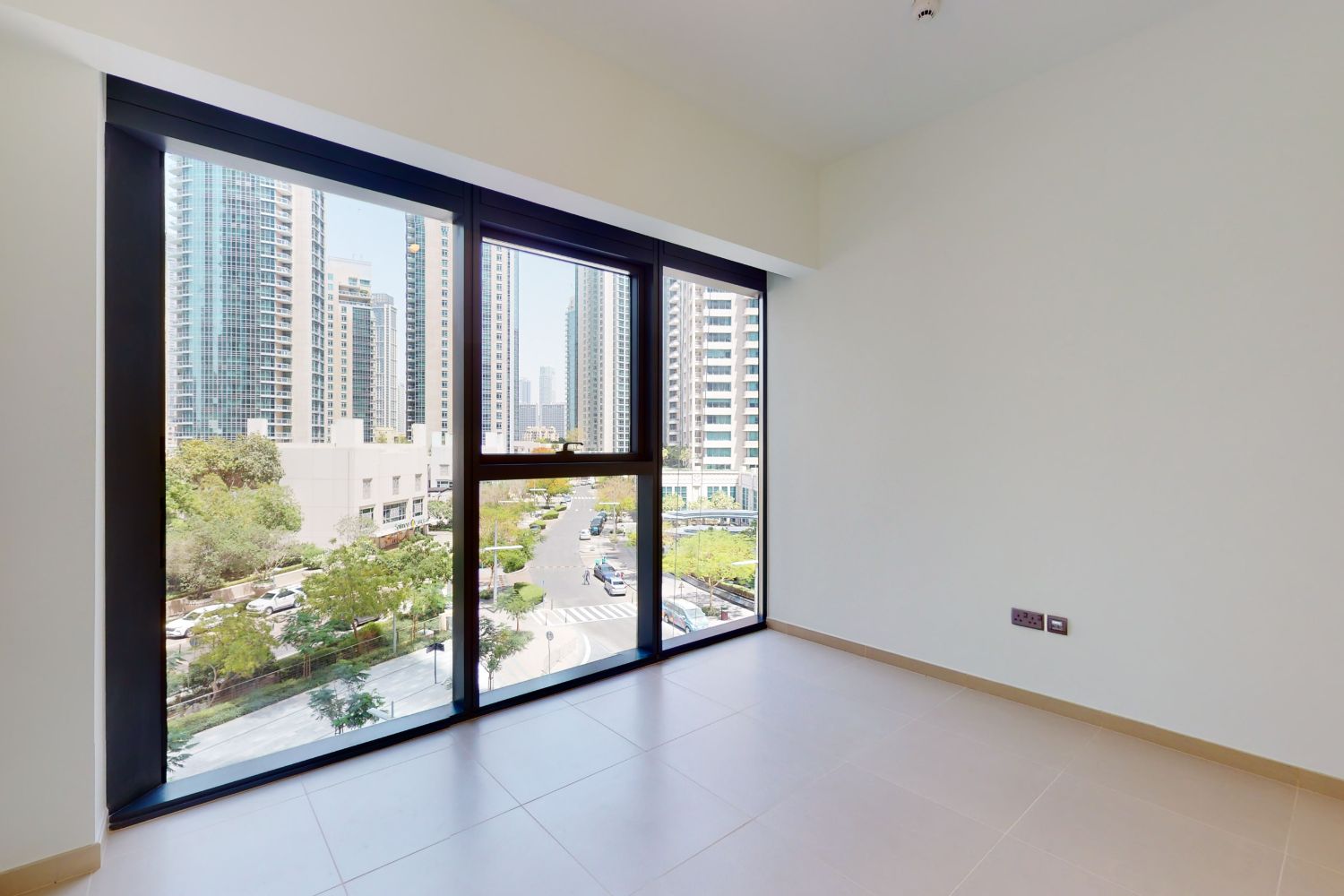 2 Bedrooms Apartment in Act Two