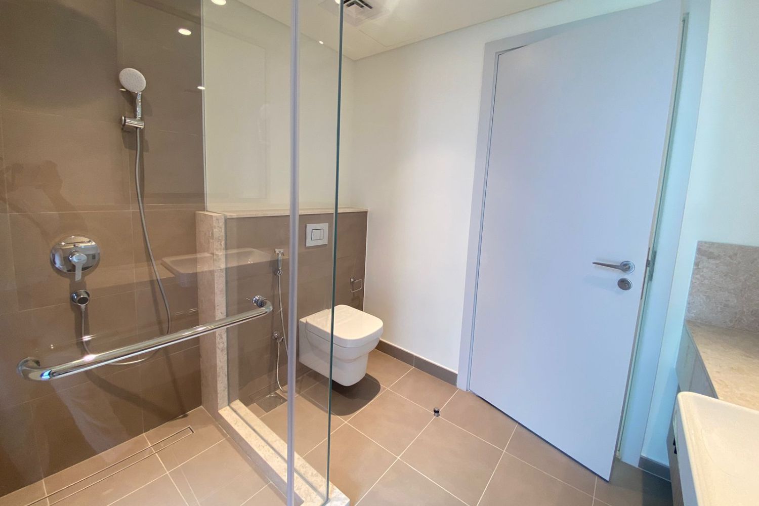 4 Bedrooms Villa in Golf Grove