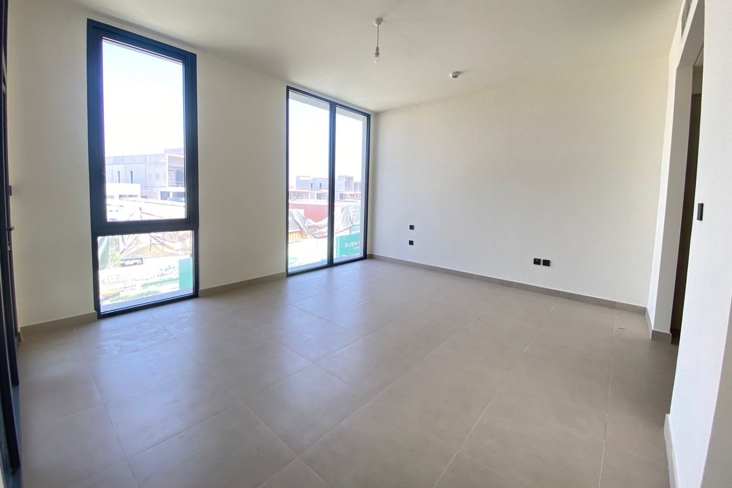 4 Bedrooms Villa in Golf Grove