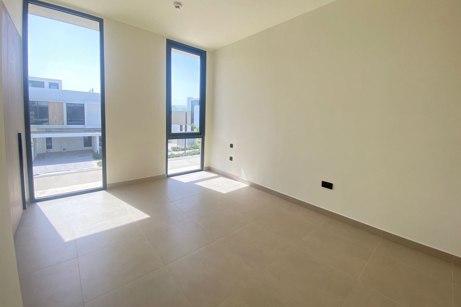 4 Bedrooms Villa in Golf Grove