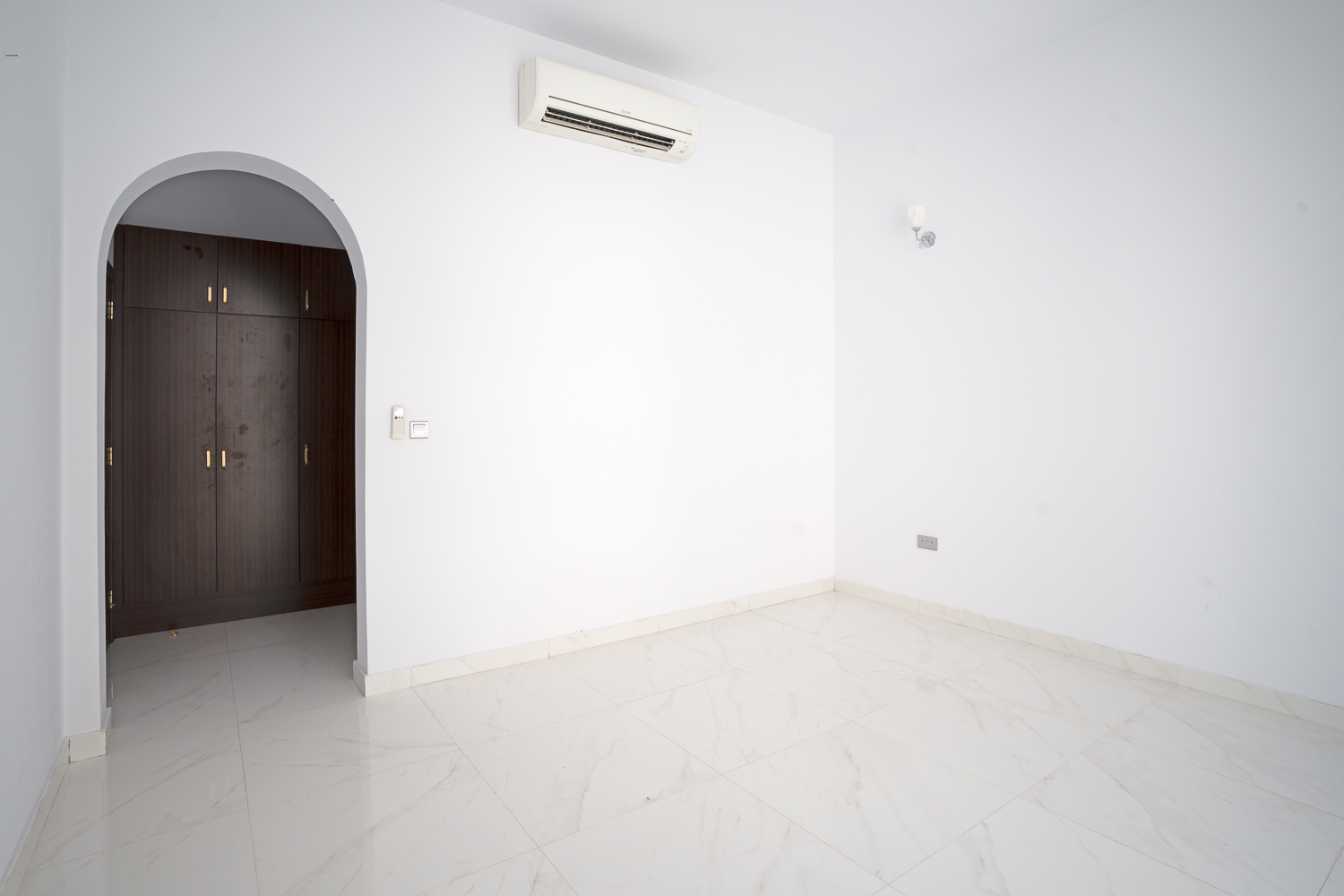 7 Bedrooms Villa in Mohamed Bin Zayed City Villas