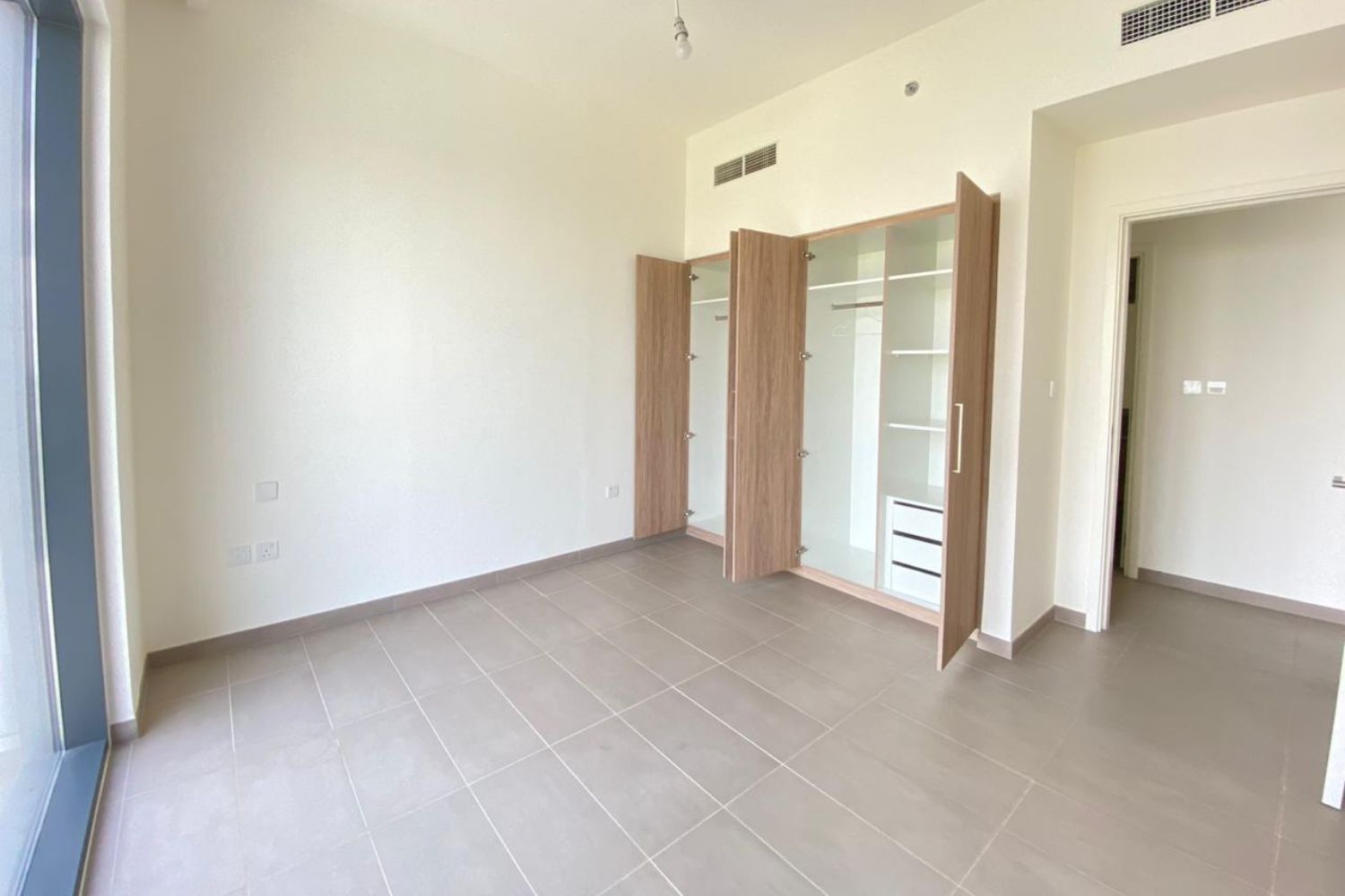 1 Bedroom Apartment in Executive Residences 2