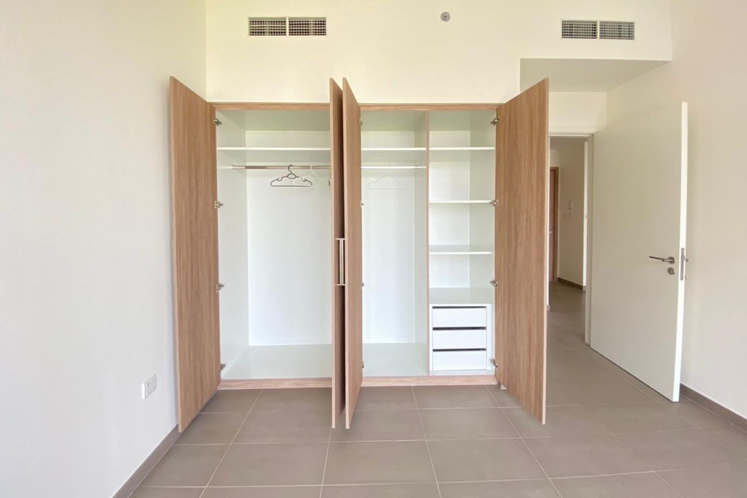 1 Bedroom Apartment in Executive Residences 2