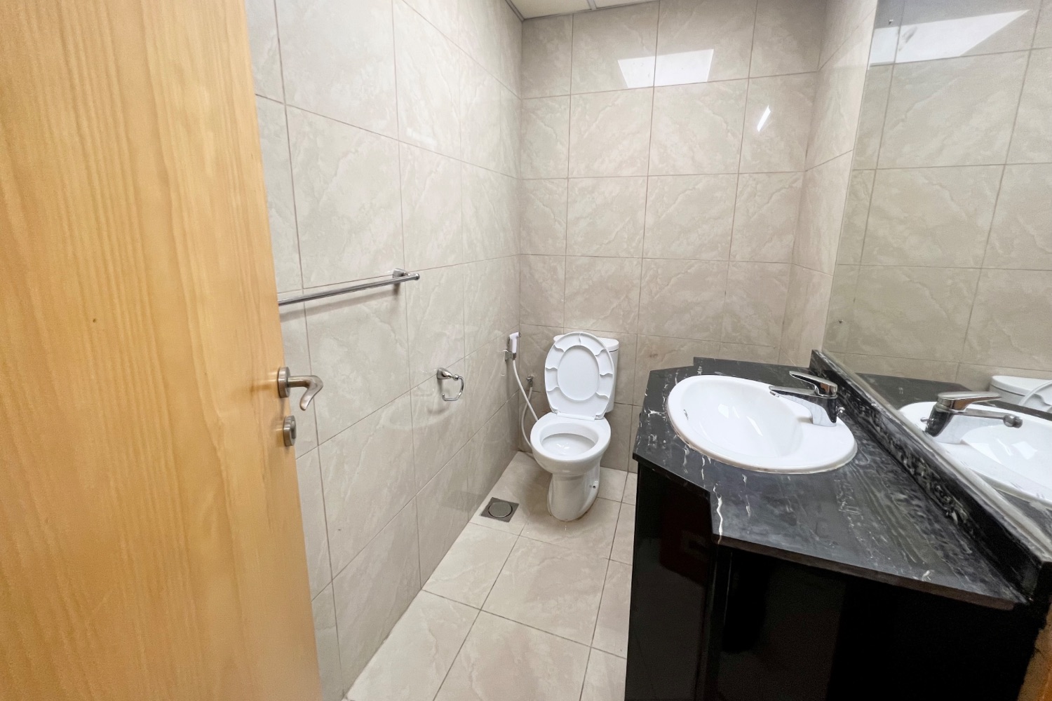 2 Bedrooms Apartment in Marina Crown