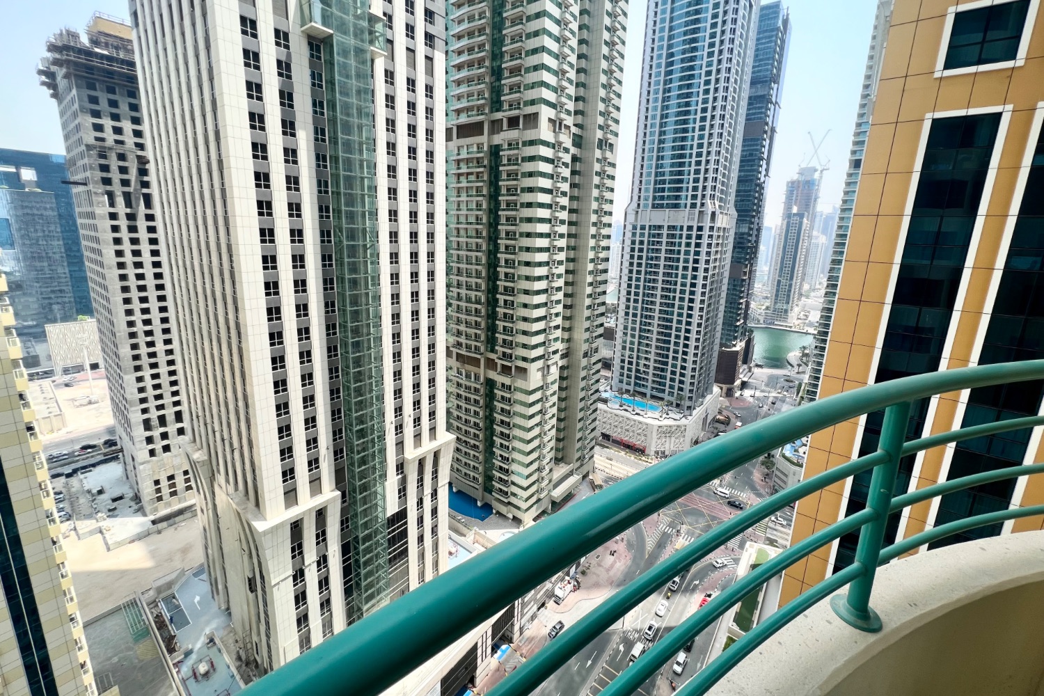2 Bedrooms Apartment in Marina Crown