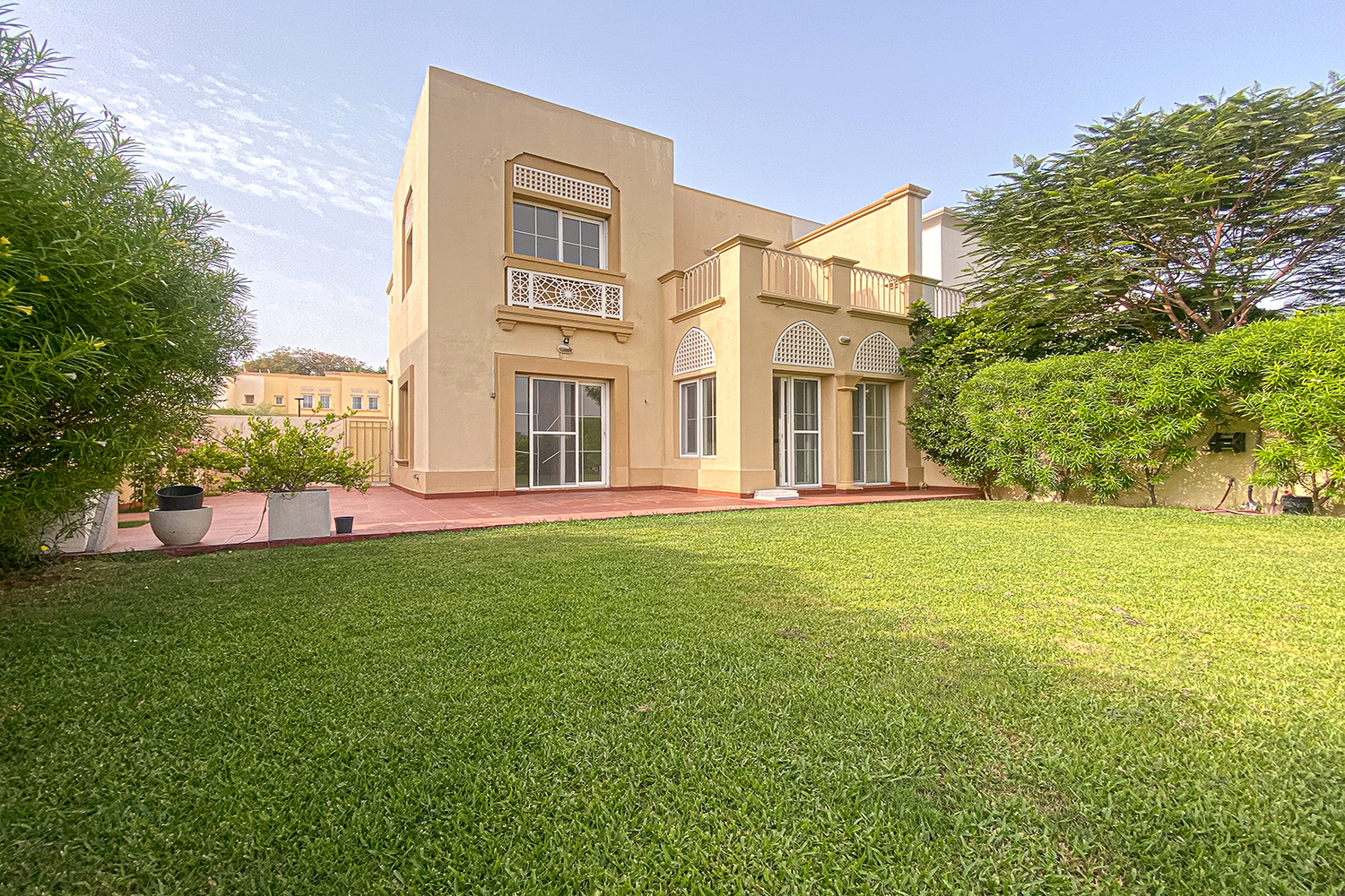 3 Bedrooms Villa in Springs 11