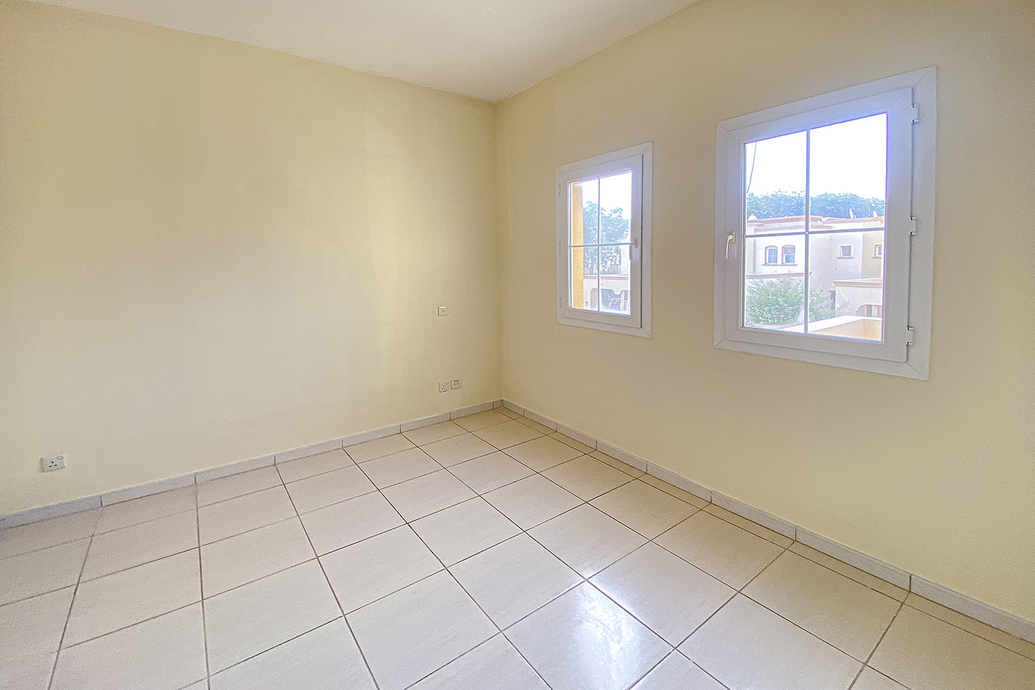 3 Bedrooms Villa in Springs 11