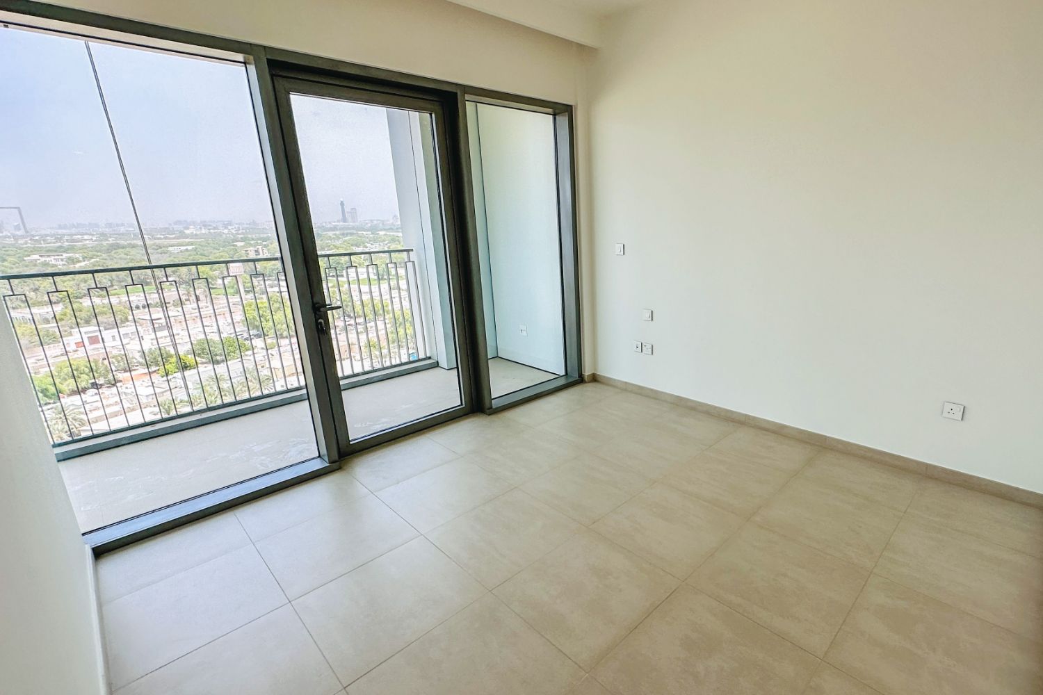 2 Bedrooms Apartment in Downtown Views II Tower 2