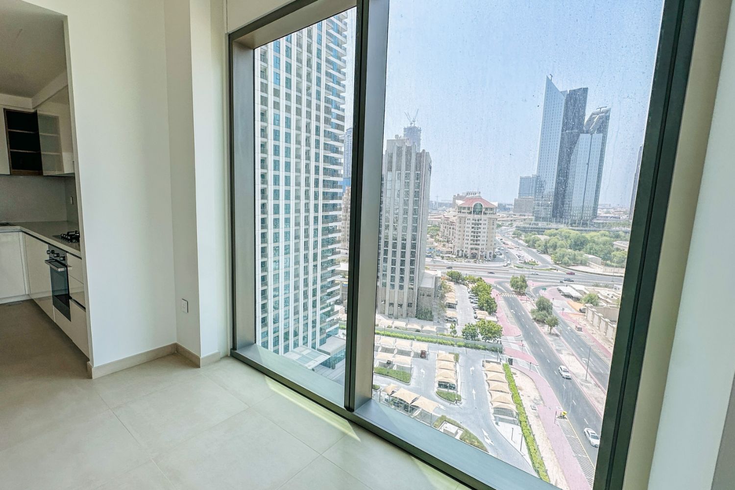 2 Bedrooms Apartment in Downtown Views II Tower 2