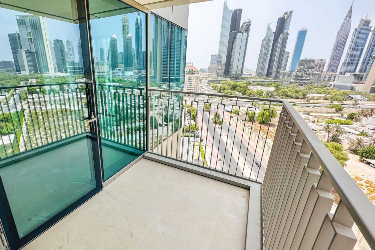 2 Bedrooms Apartment in Downtown Views II Tower 2