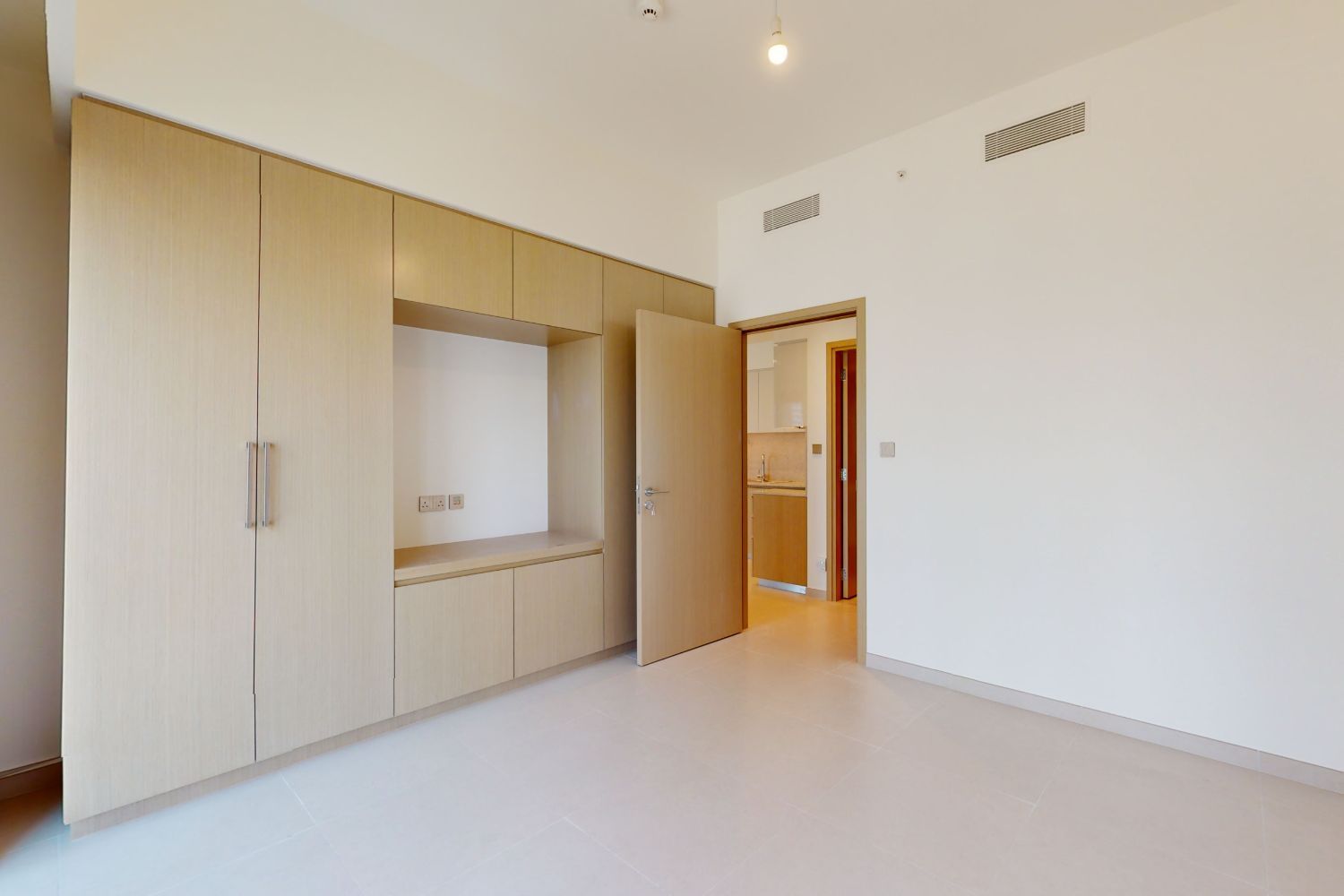 1 Bedroom Apartment in Burj Royale