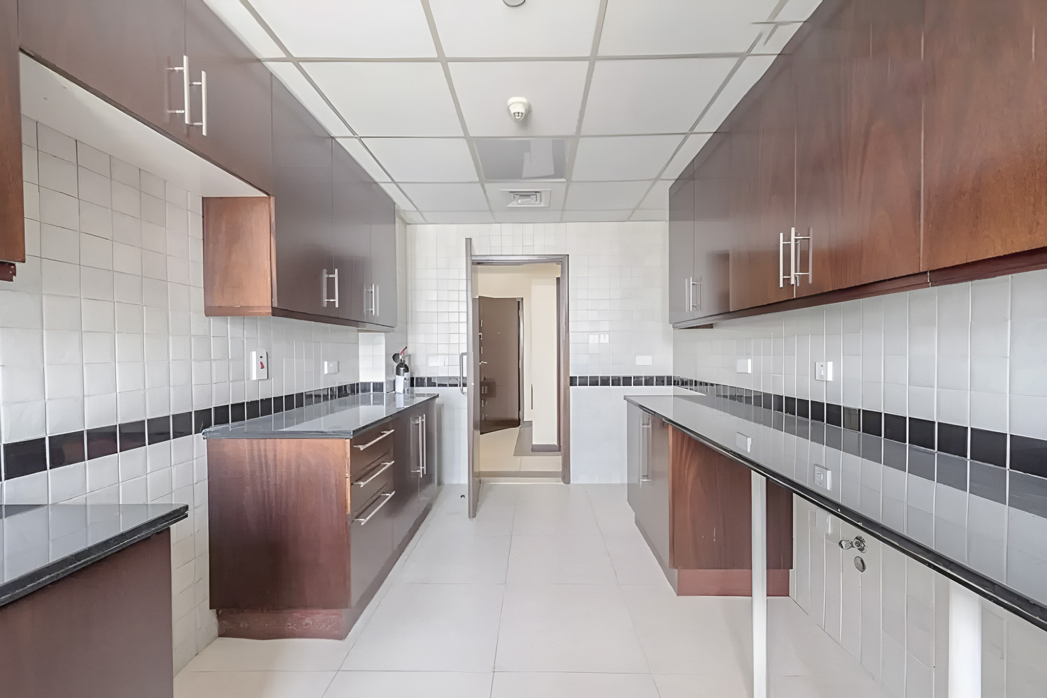 2 Bedrooms Apartment in Al Khaimah Building