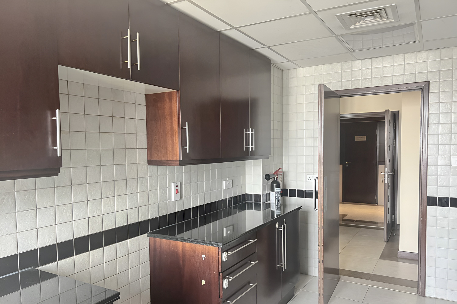 2 Bedrooms Apartment in Al Khaimah Building